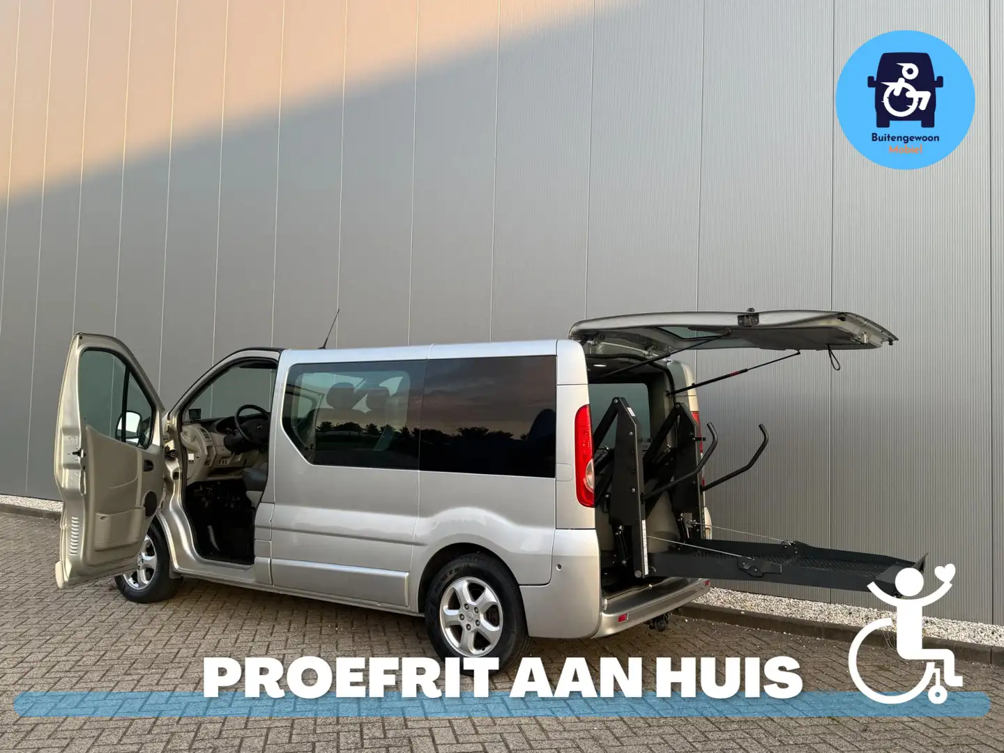 Opel Vivaro 2.0 Rolstoelbus (Airco) 5+1 Automaat Zilver - 2