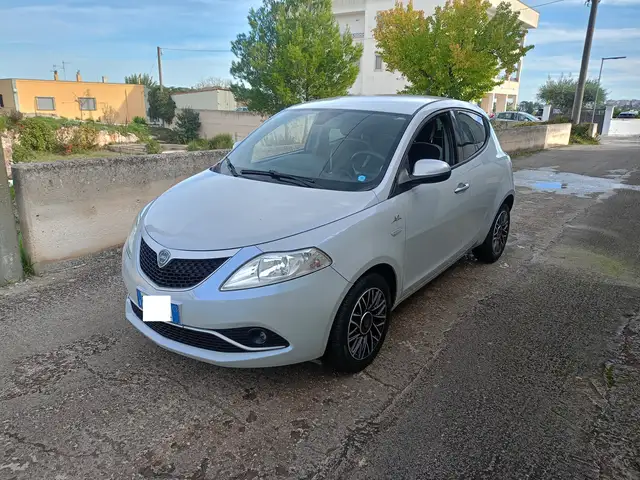 Lancia Ypsilon Ypsilon III 2015 1.3 mjt Platinum s