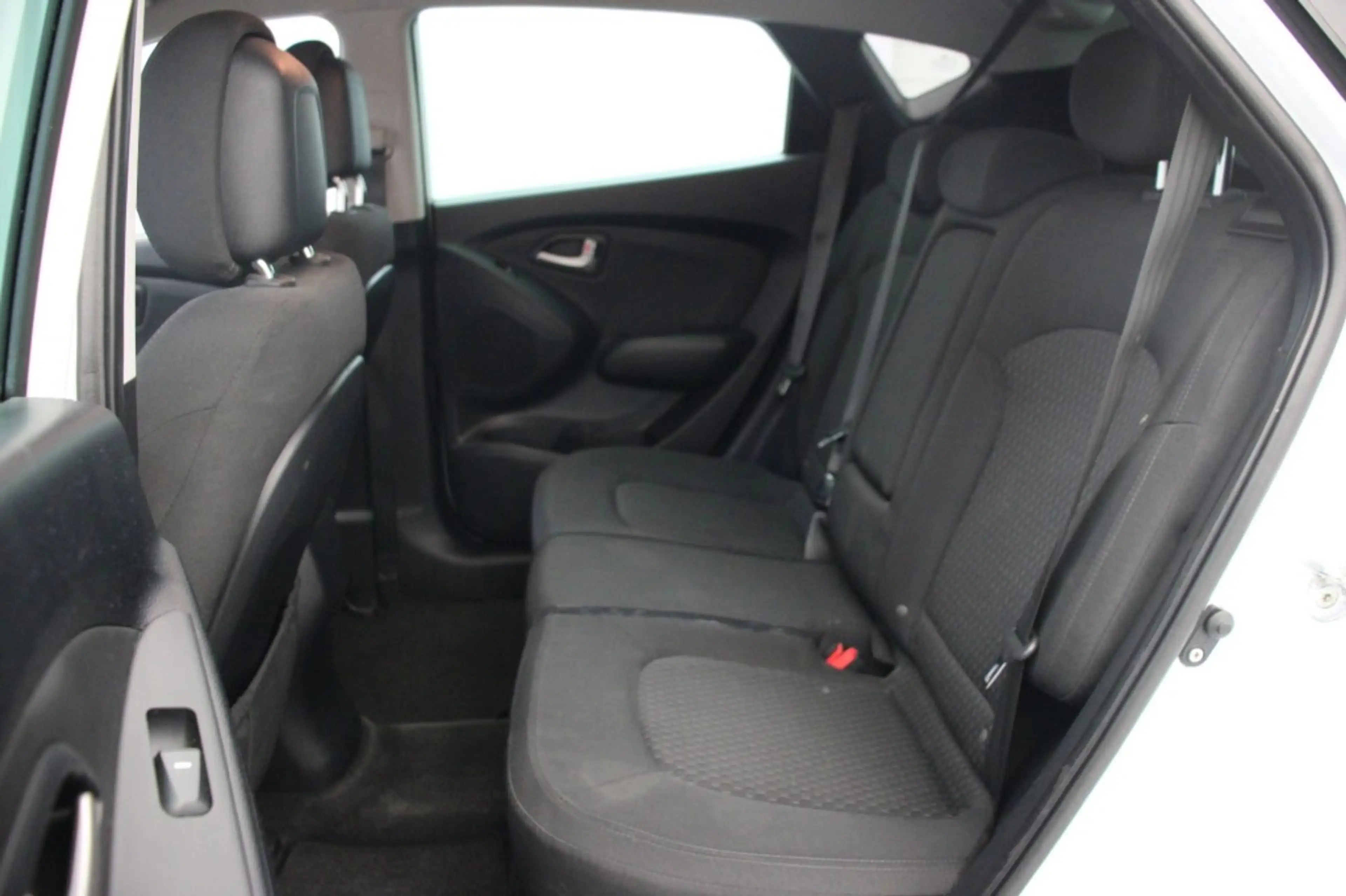 Hyundai iX35 2.0i Dynamic - Cruise, Clima, Trekhaak — photo 9