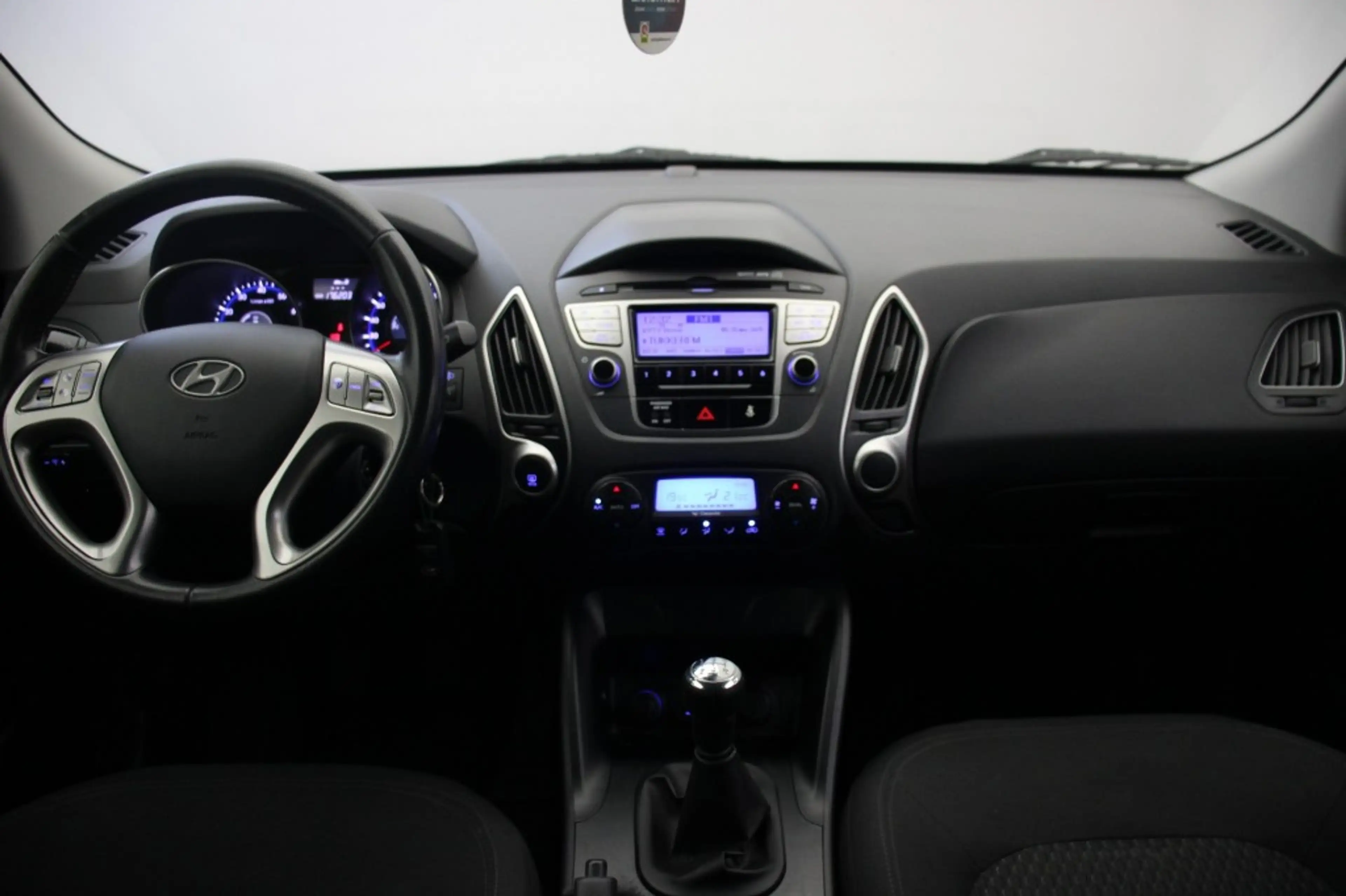 Hyundai iX35 2.0i Dynamic - Cruise, Clima, Trekhaak — photo 2
