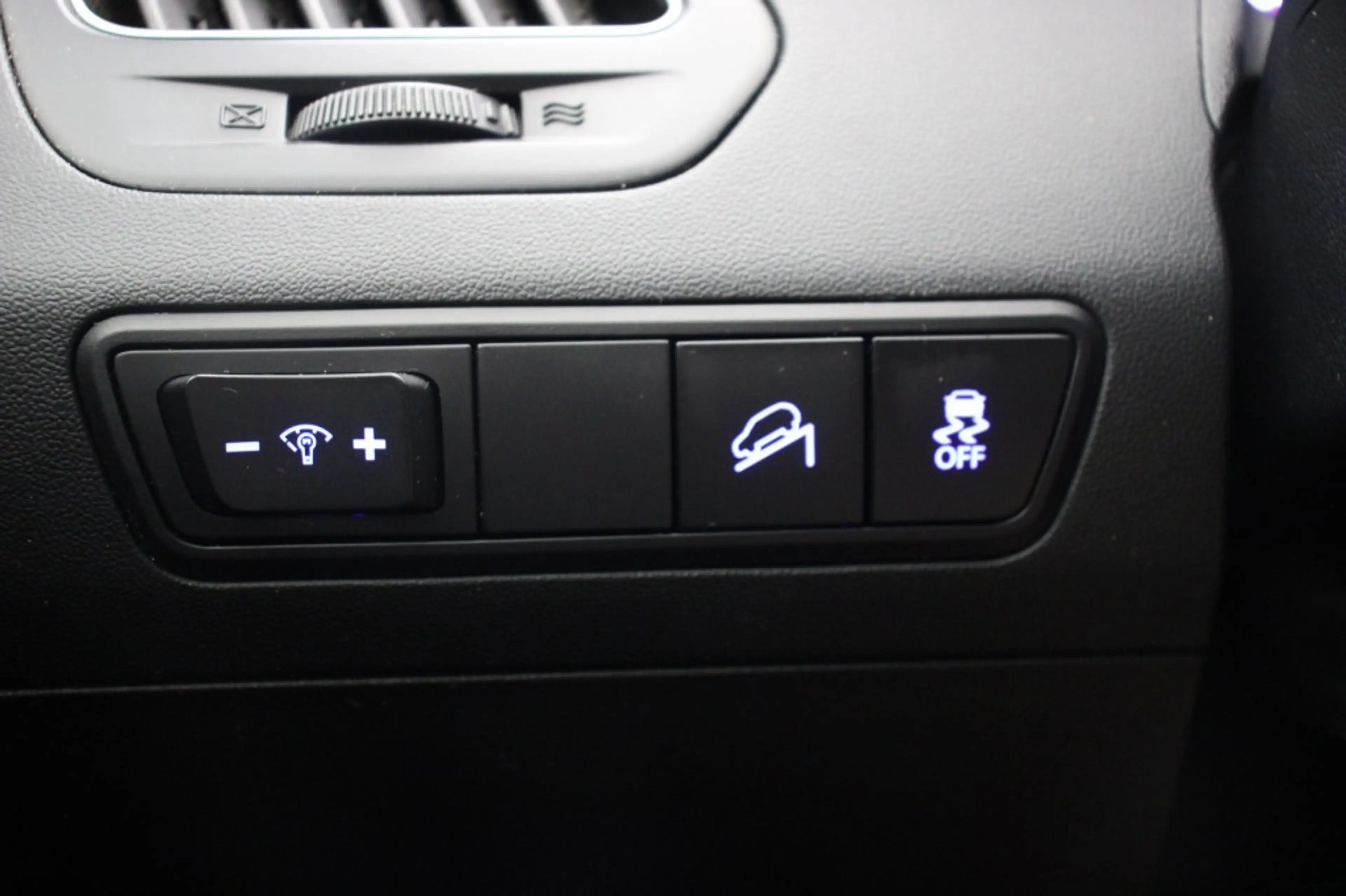 Hyundai iX35 2.0i Dynamic - Cruise, Clima, Trekhaak — photo 22
