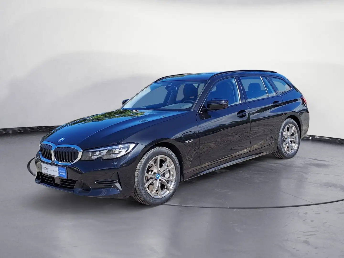 BMW 330 e Touring Sport Line Automatic Aut. Klimaaut. Noir - 2
