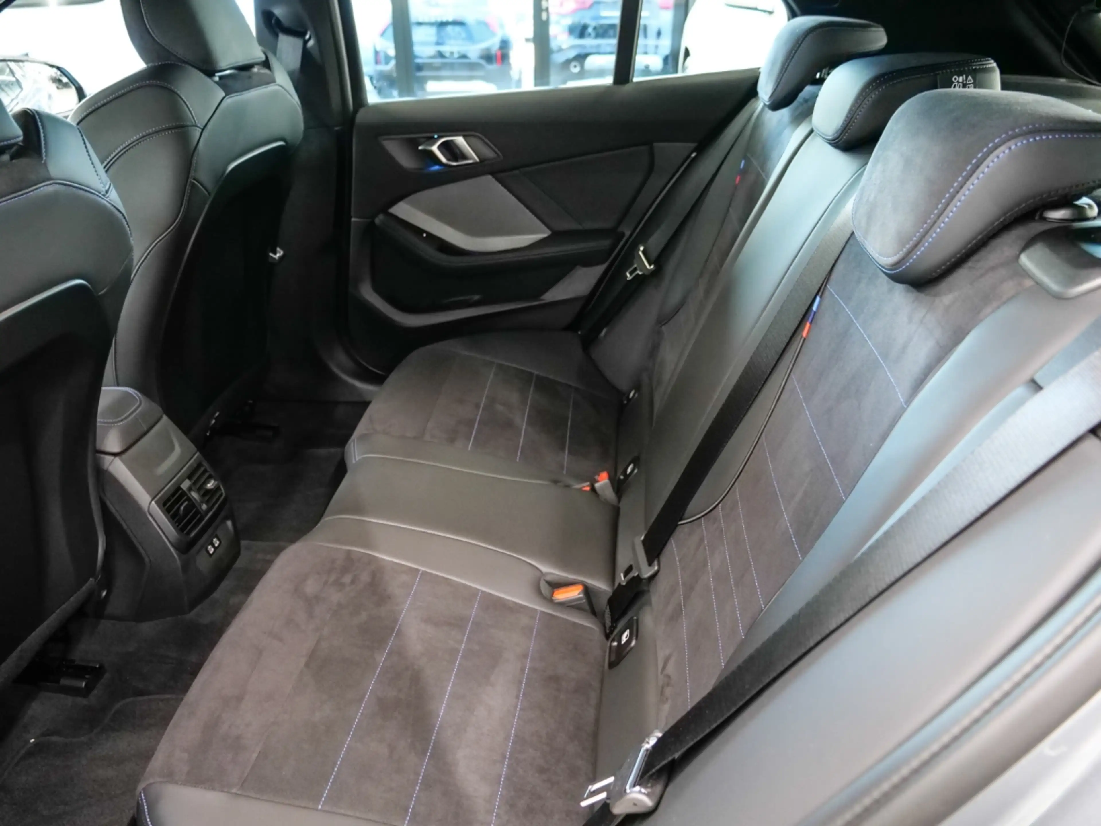 BMW 135 xDrive Park-Assistent Digitales Cockpit Soundsyste — photo 11