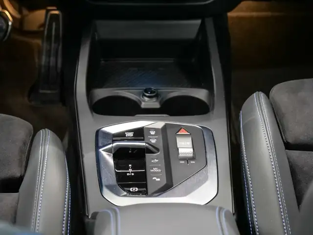 BMW 1 Series view 14