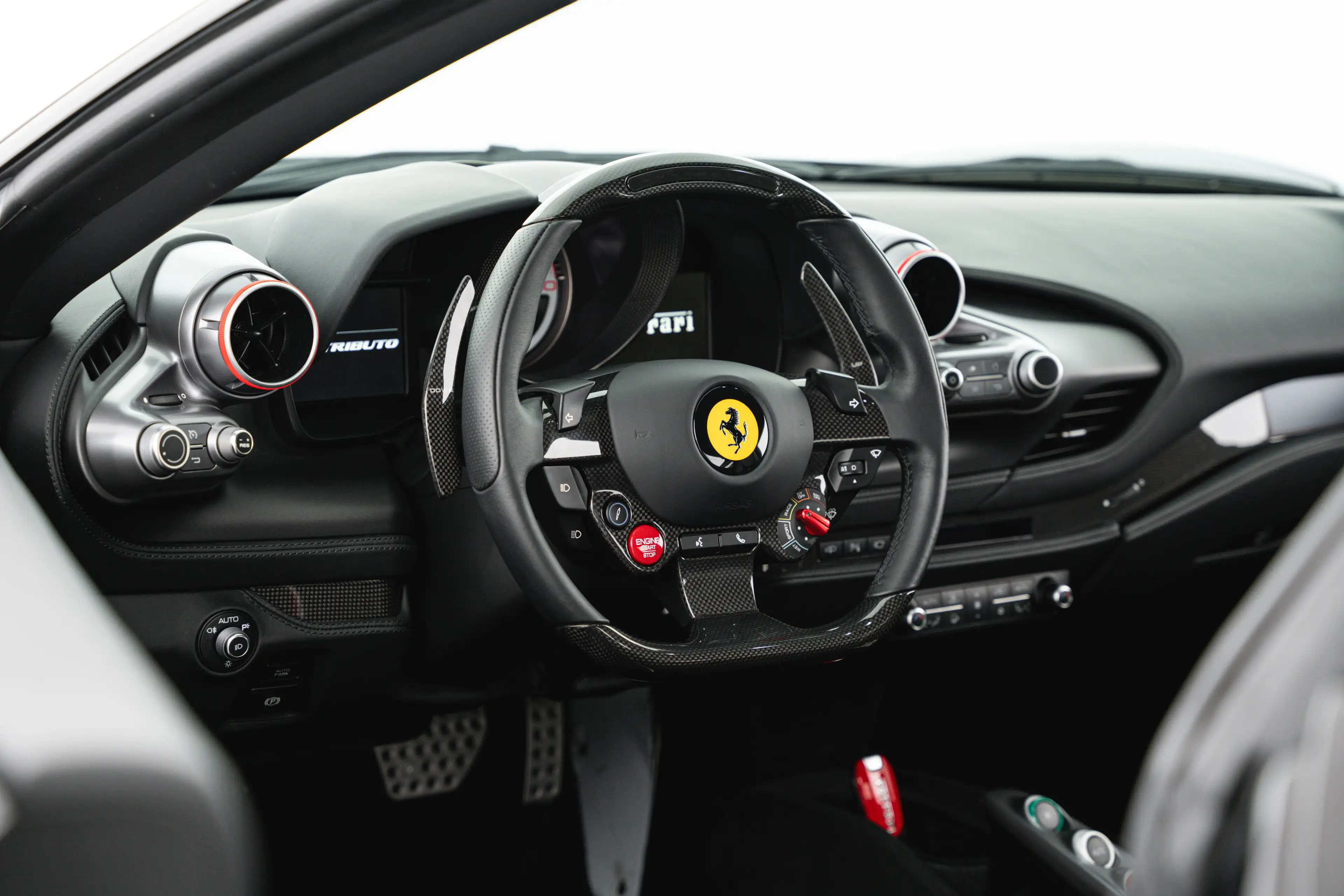 Ferrari F8 Tributo — photo 15
