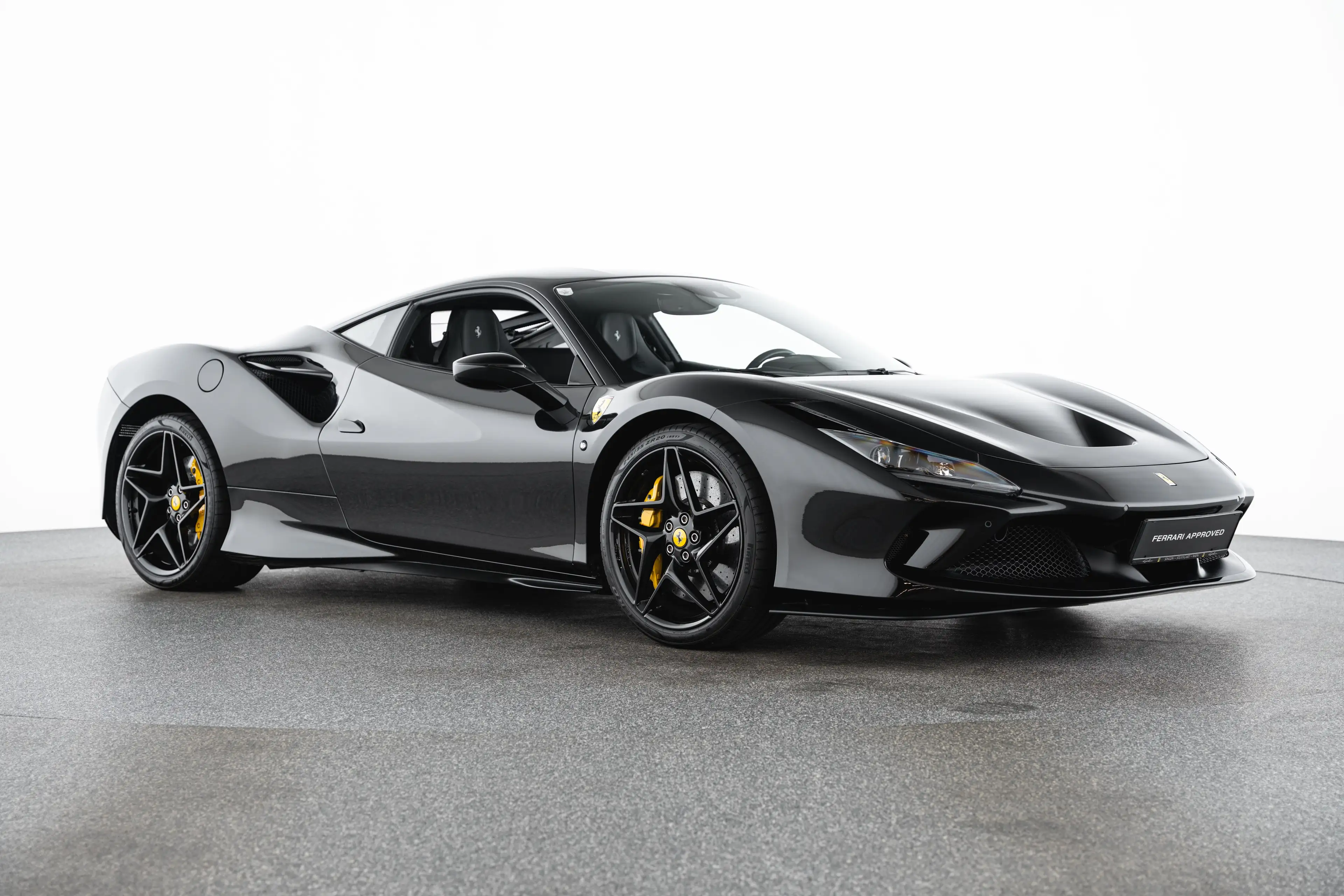 Ferrari F8 Tributo — photo 3