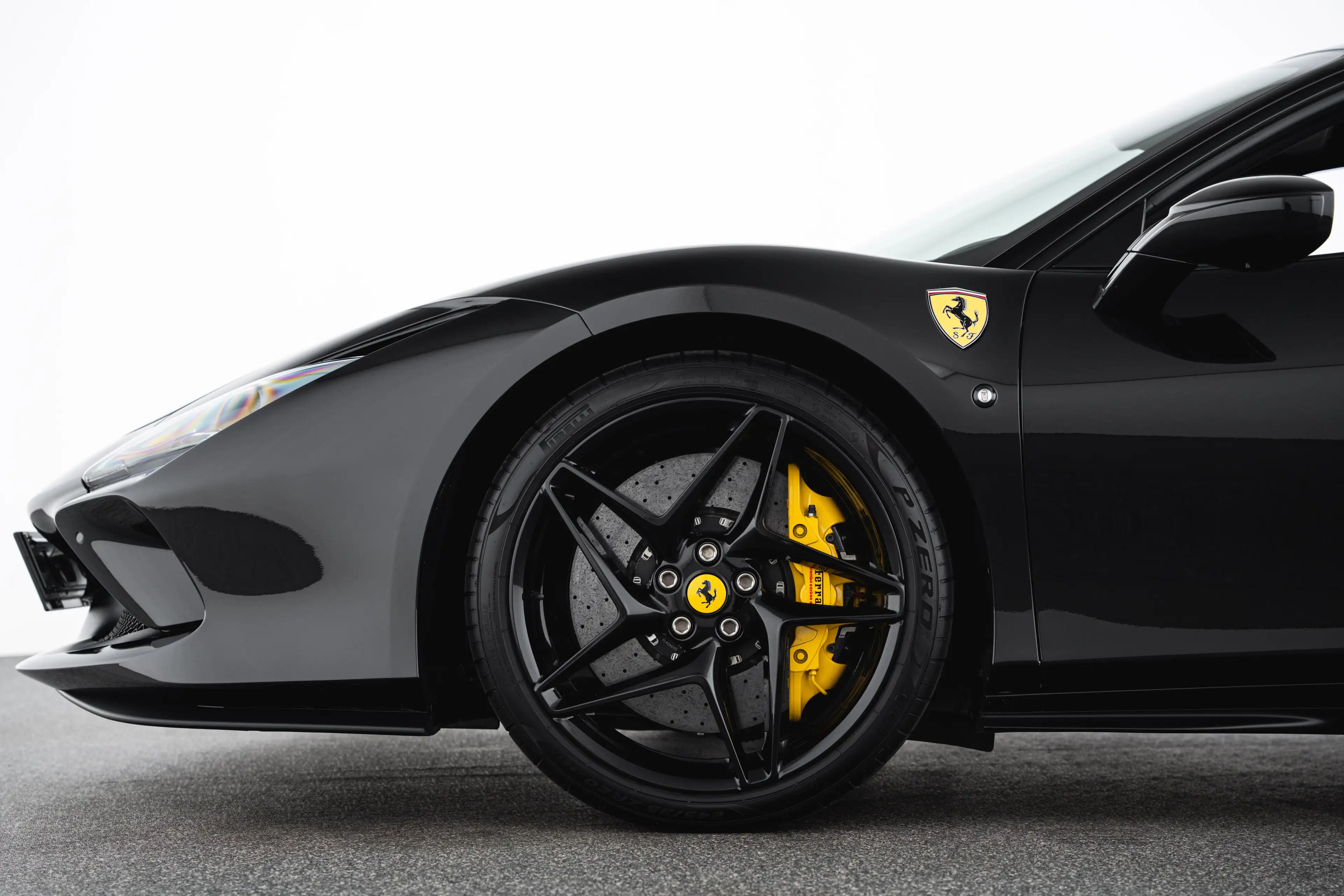 Ferrari F8 Tributo — photo 9