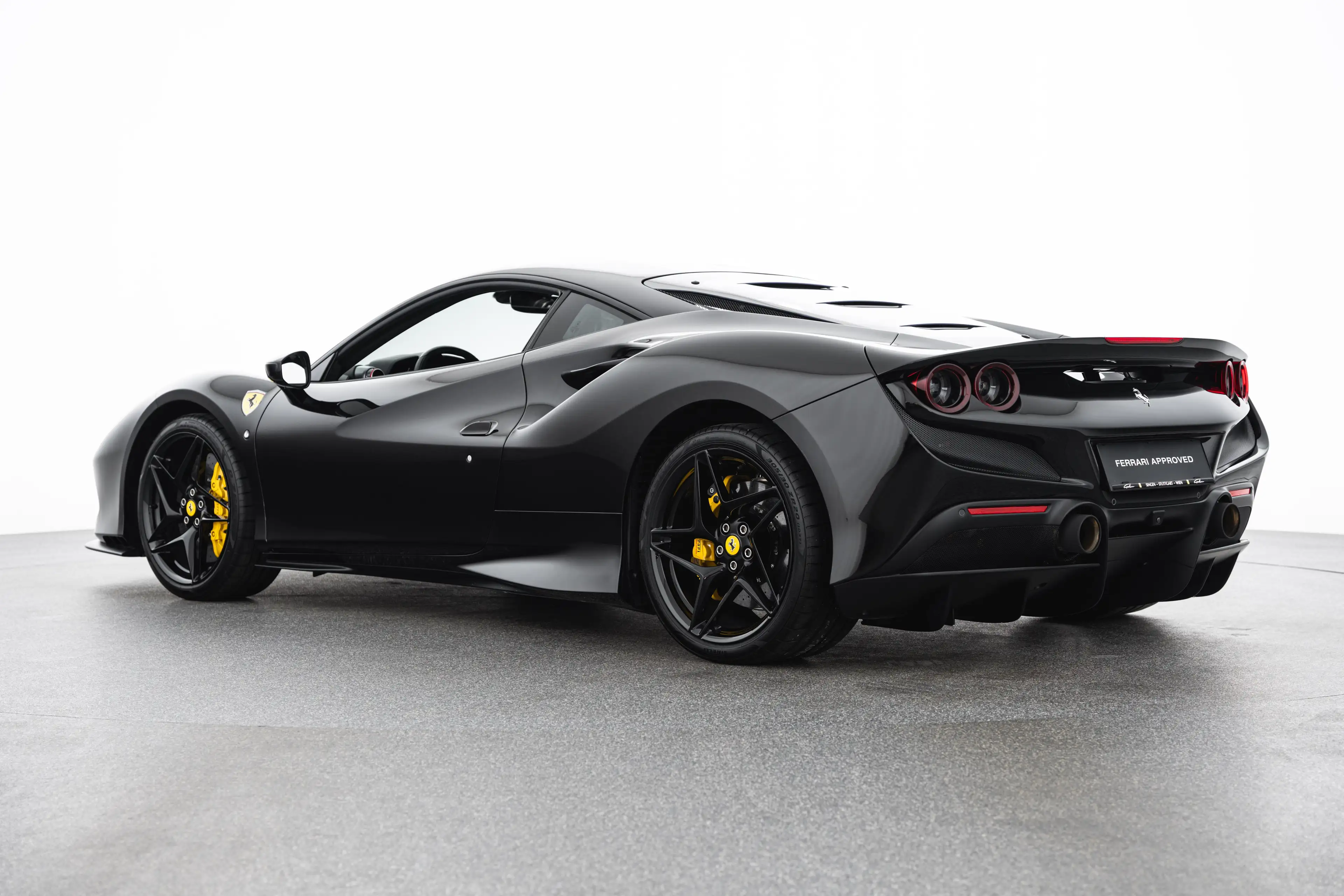Ferrari F8 Tributo — photo 7