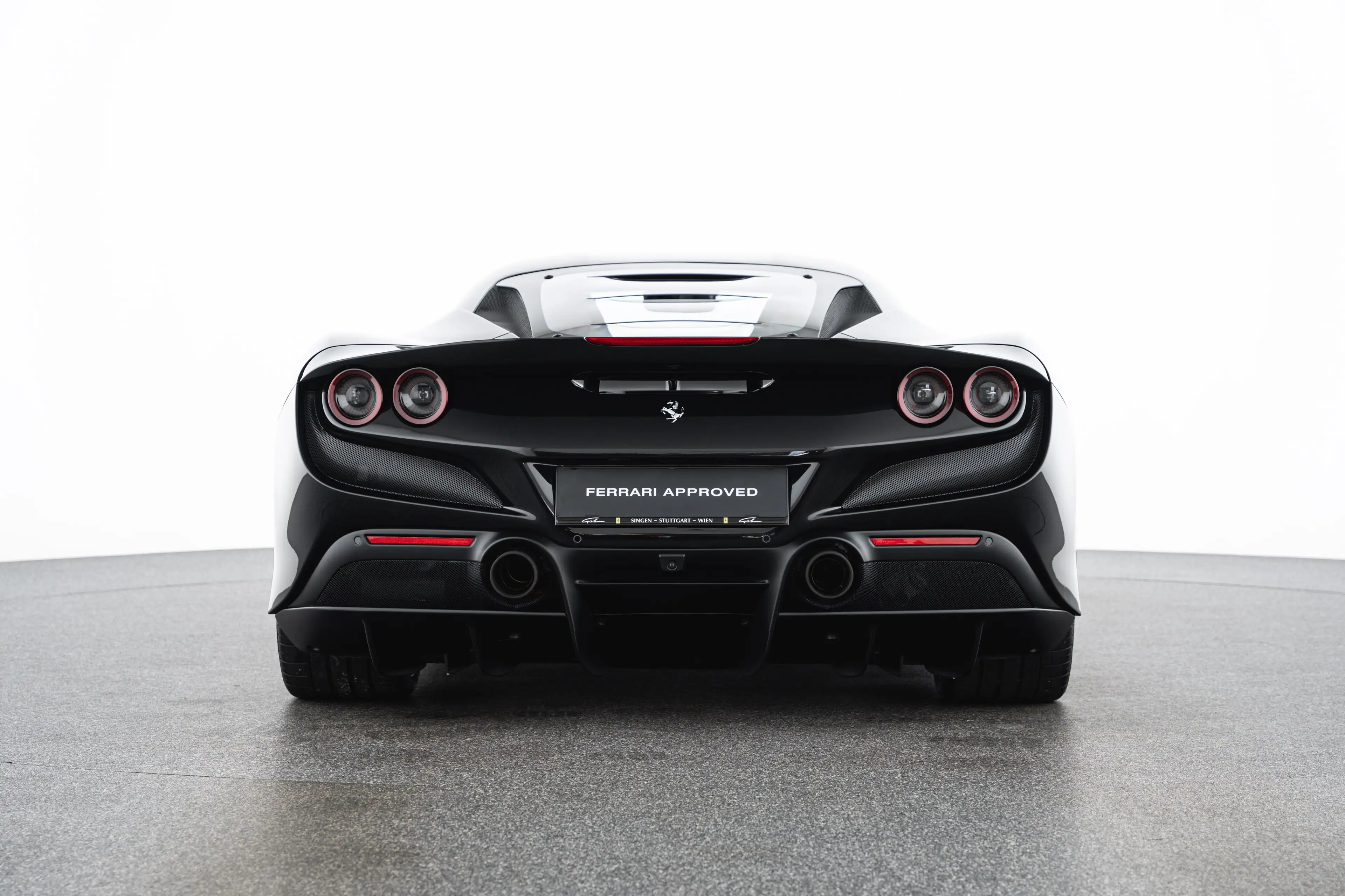 Ferrari F8 Tributo — photo 6