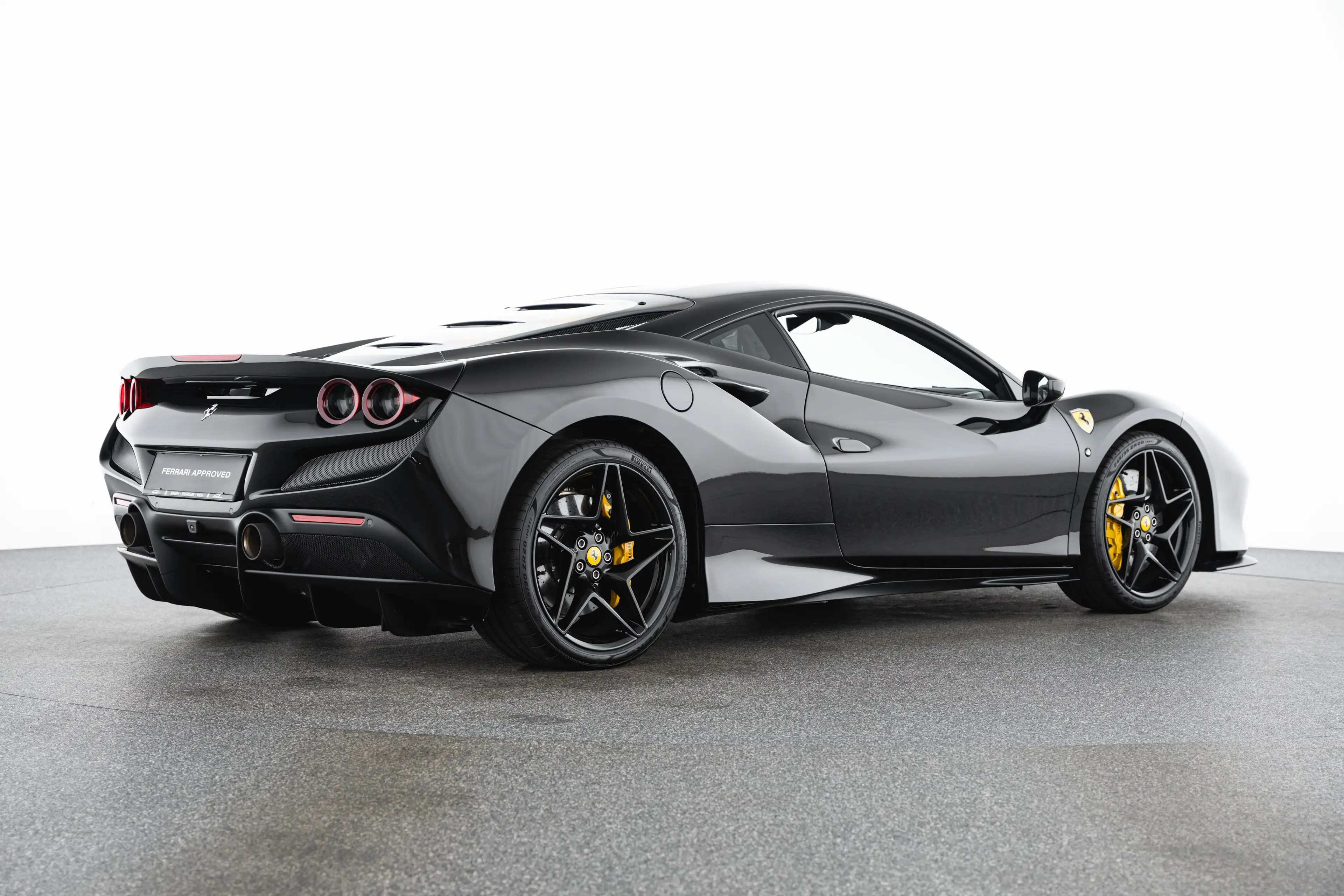 Ferrari F8 Tributo — photo 5