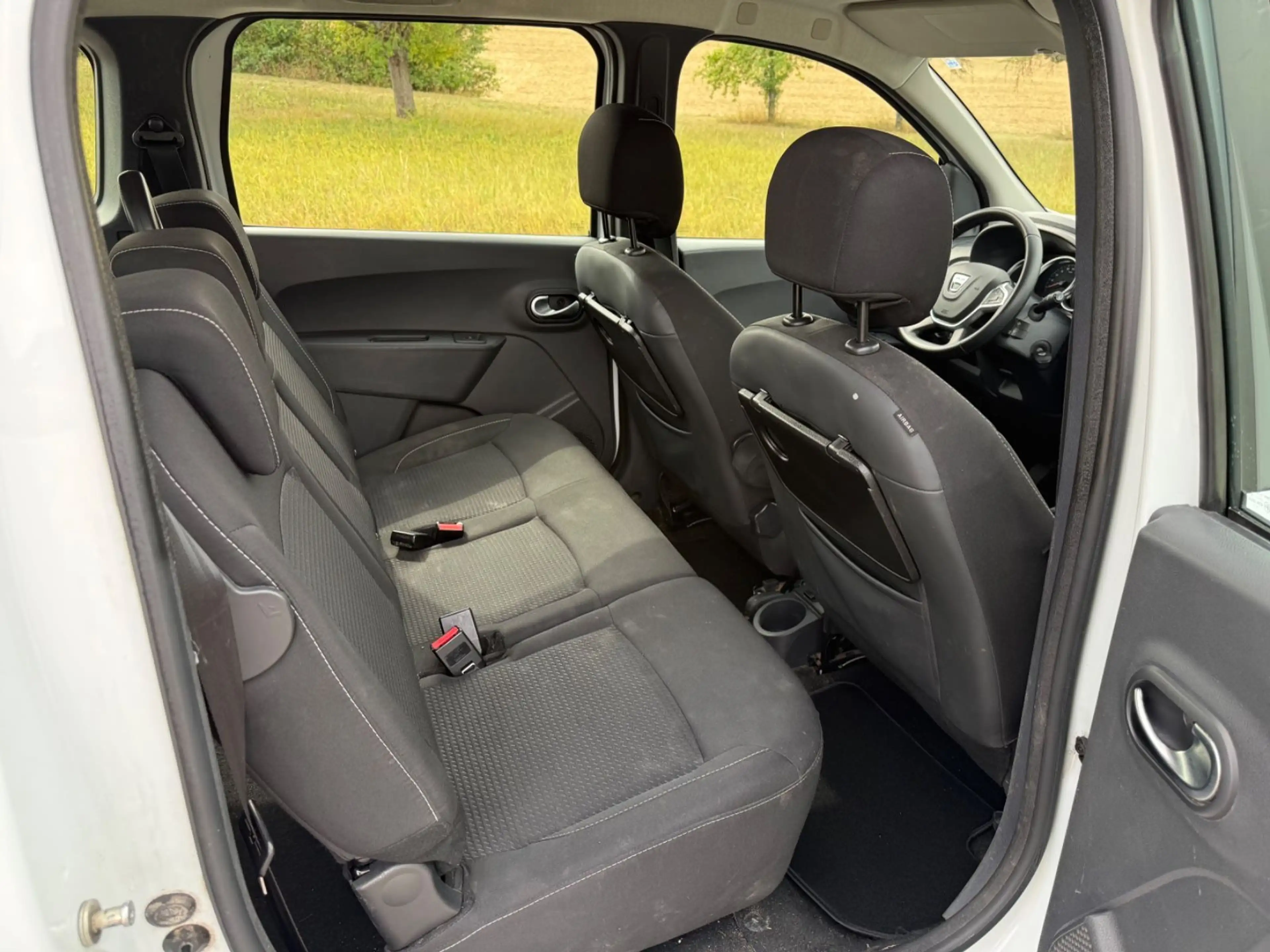 Dacia Lodgy Laureate 1.Hand!7-Sitzer!Scheckheftgepfl. — photo 13