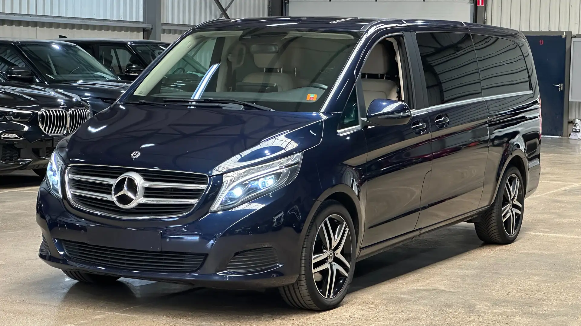 Mercedes-Benz V 250 V 250 d lang Синий - 1