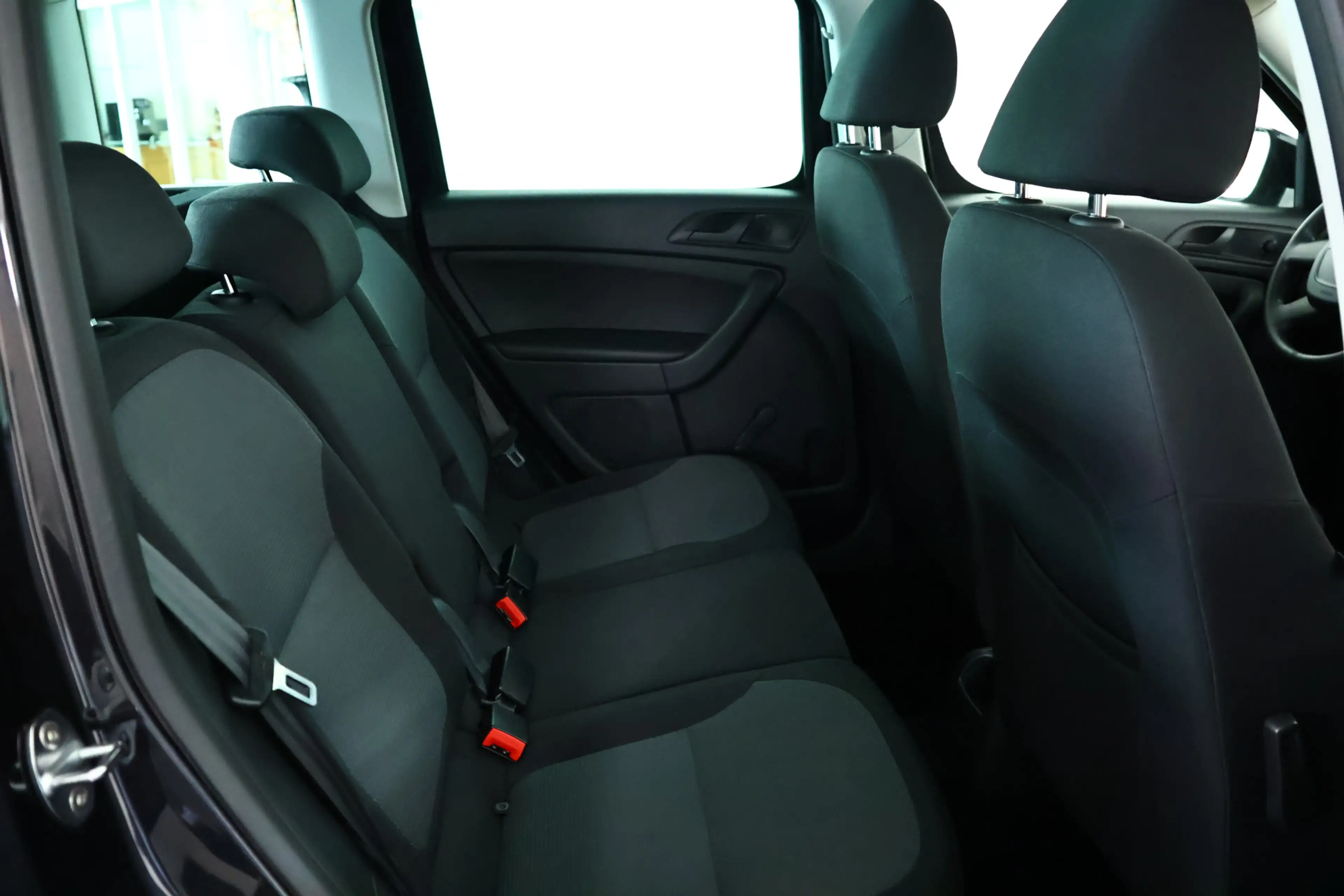 Skoda Yeti 1.2 TSI Active Airco / LMV / Radio / MP3 — photo 12