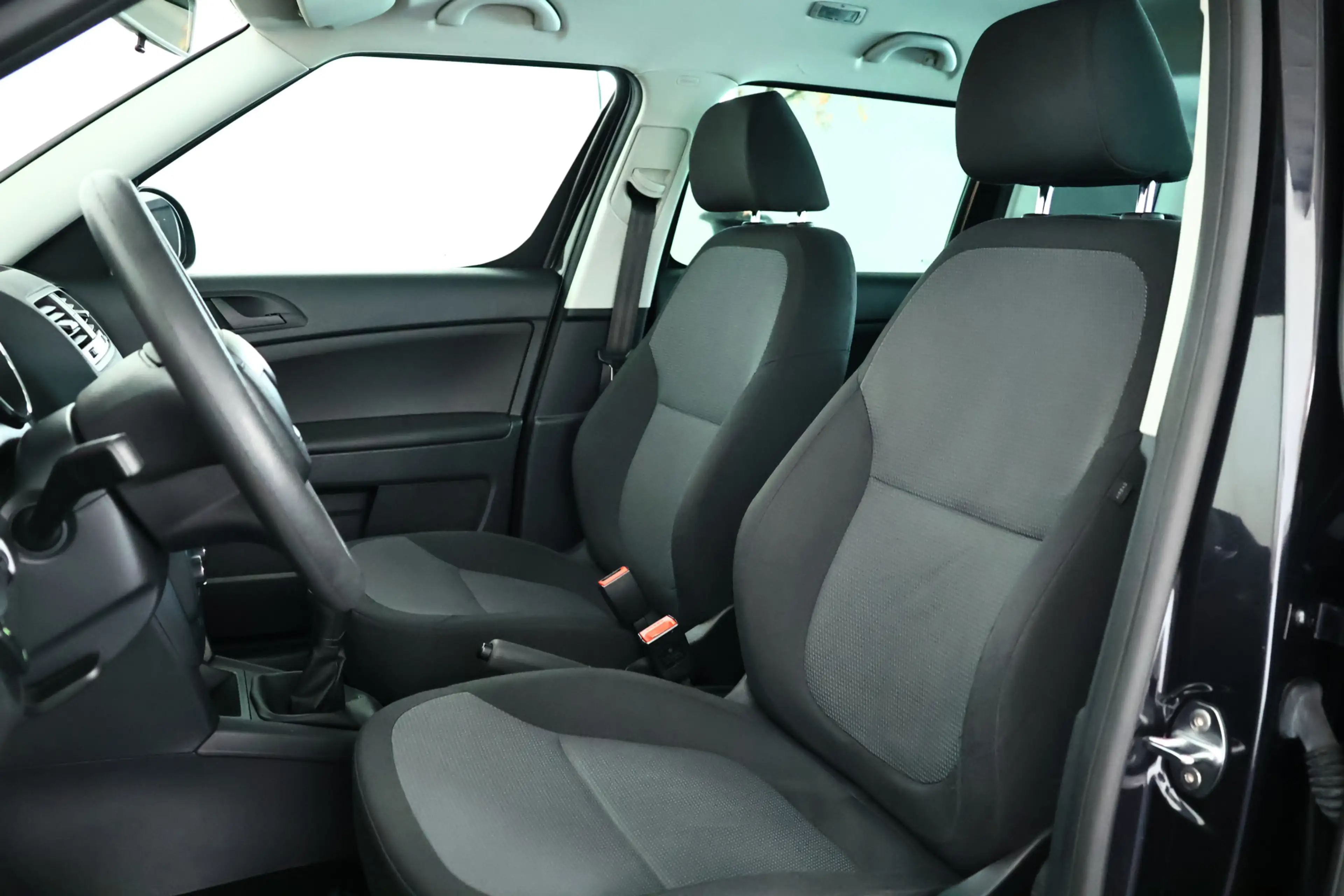 Skoda Yeti 1.2 TSI Active Airco / LMV / Radio / MP3 — photo 3
