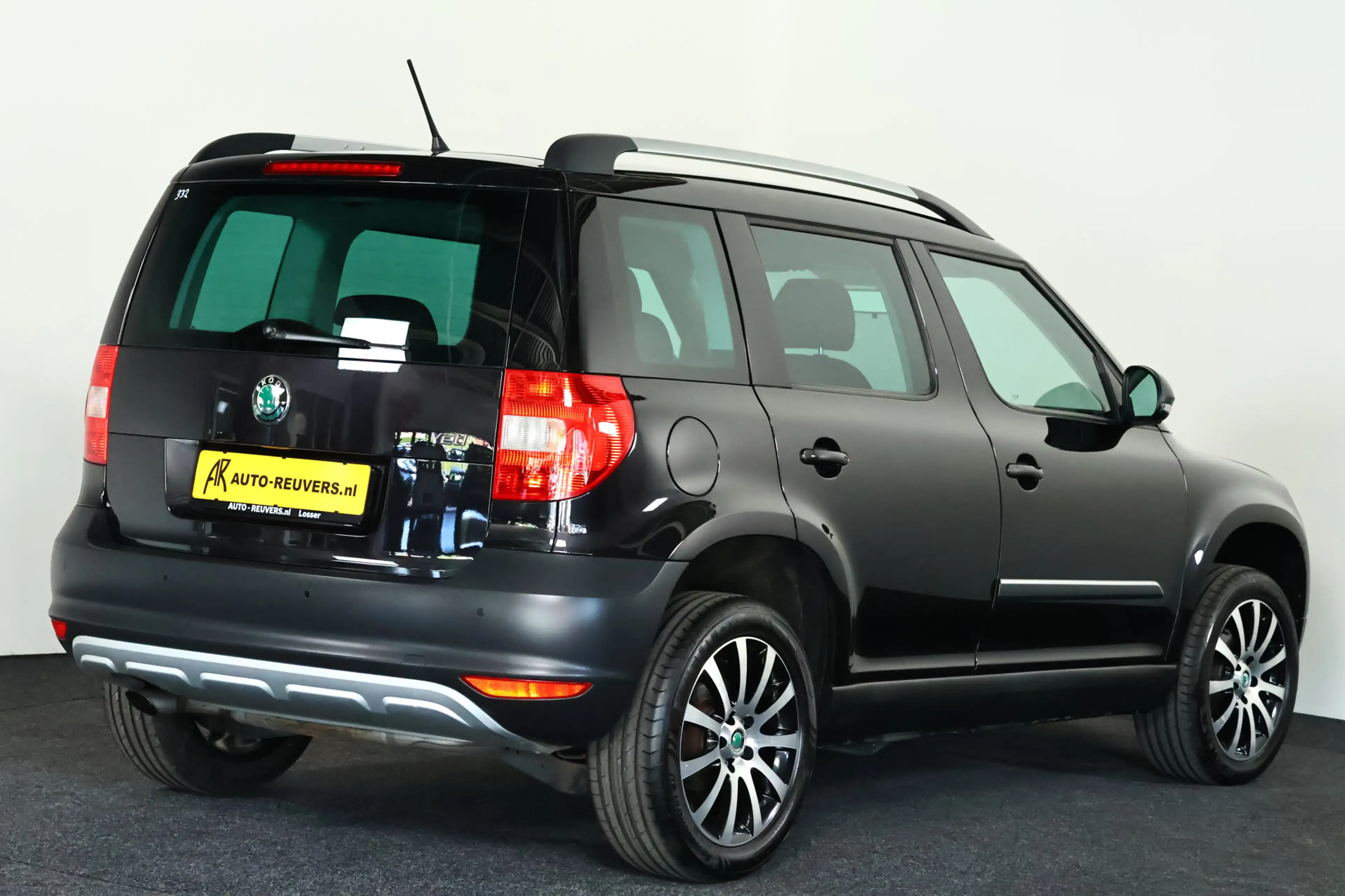 Skoda Yeti 1.2 TSI Active Airco / LMV / Radio / MP3 — photo 2