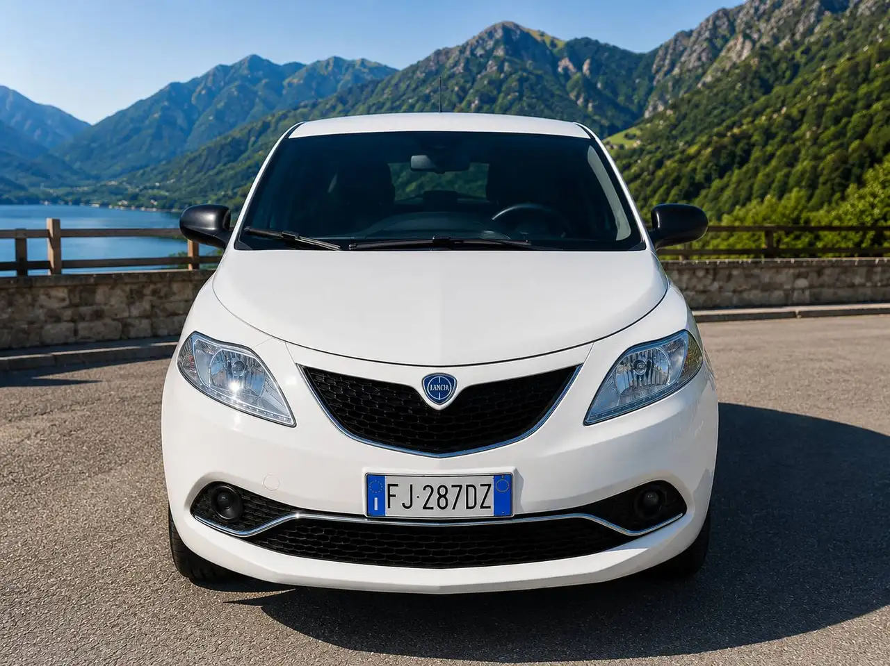 Lancia Ypsilon