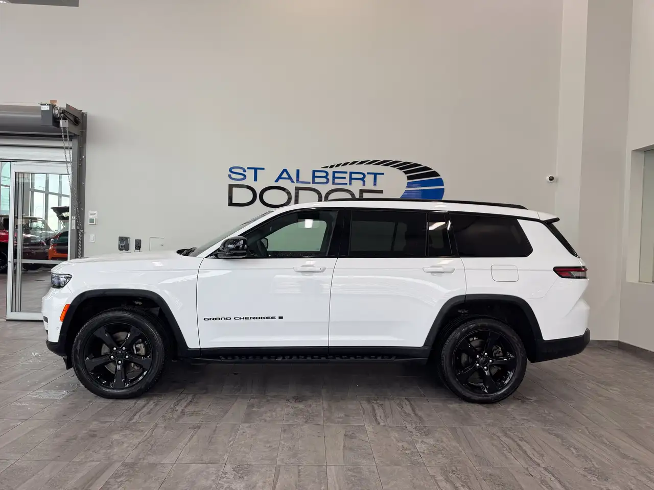 Jeep Grand Cherokee photo Jeep Grand Cherokee