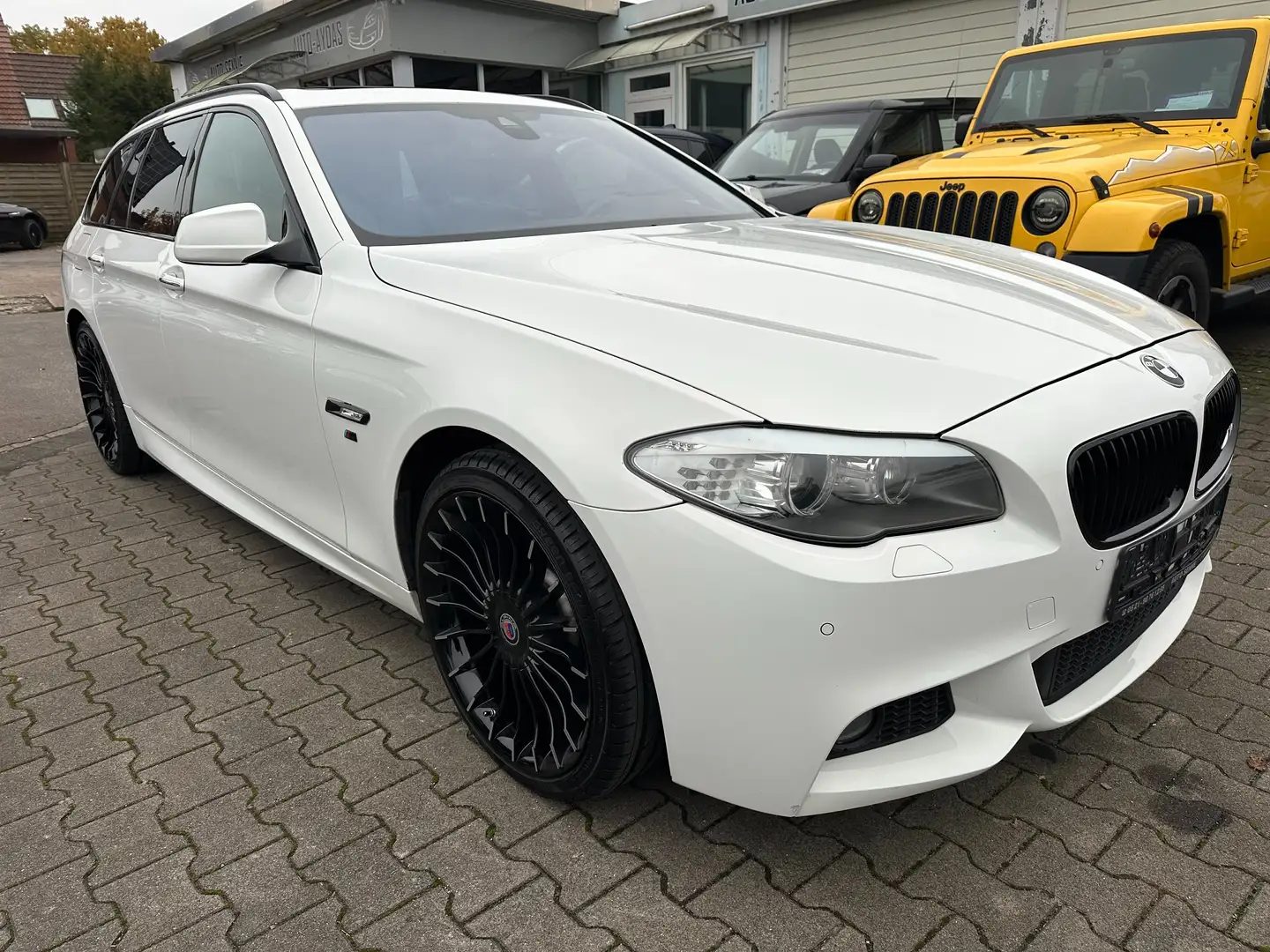 BMW 525 525d xDrive~Original M-Sportpaket~Navi~Leder~Panor Blanco - 2