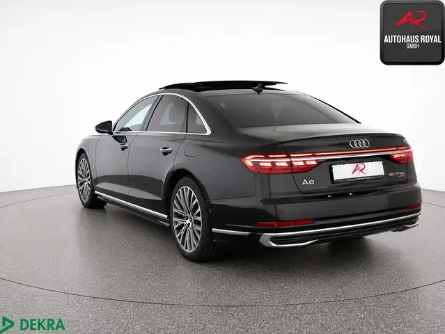 Audi A8 view 3