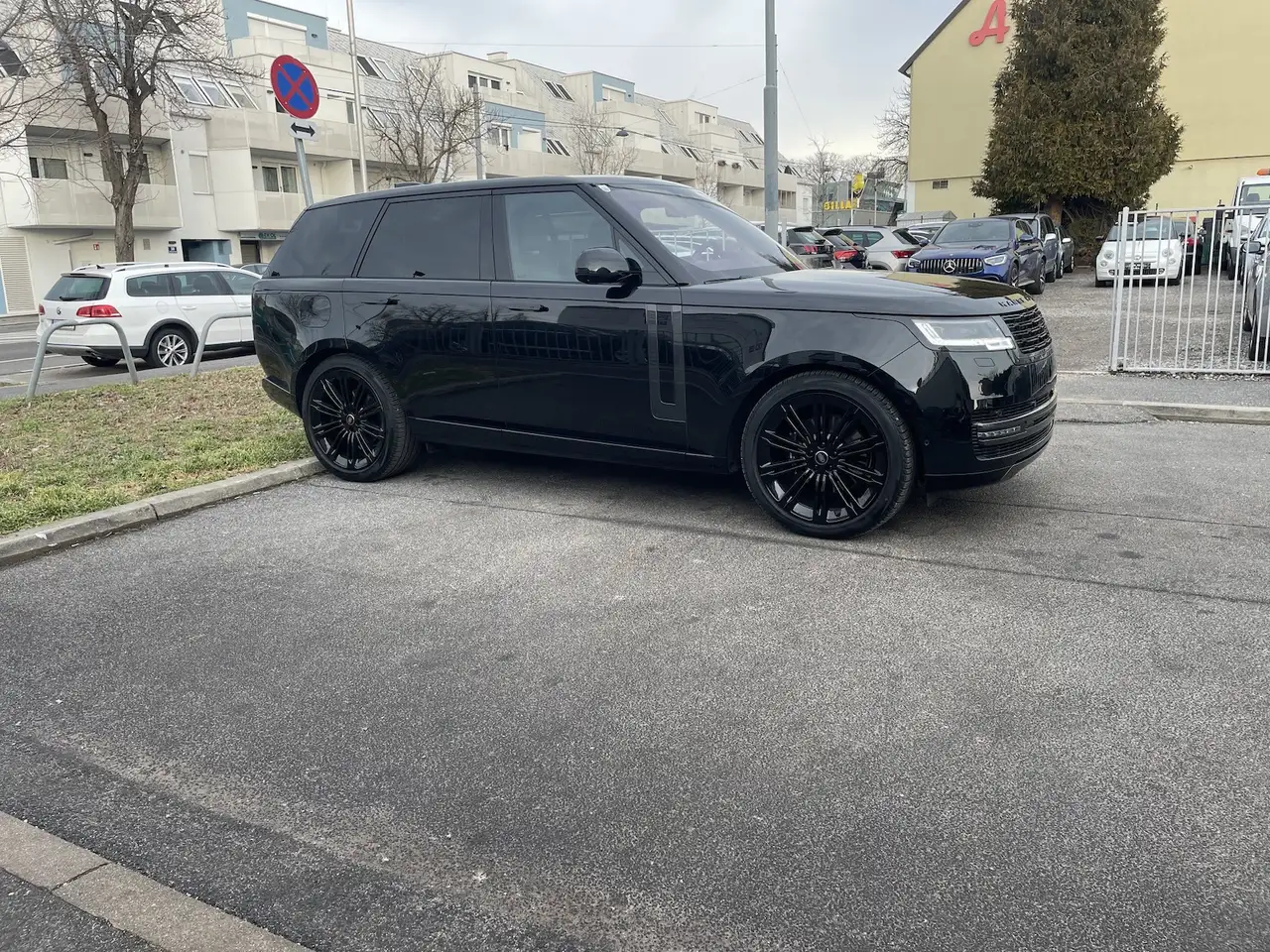 Land Rover Range Rover D350 AWD *FIRST EDITION PACKAGE*