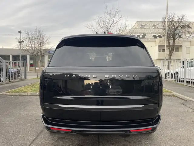 Land Rover Range Rover D350 AWD *FIRST EDITION PACKAGE* Ansicht 6