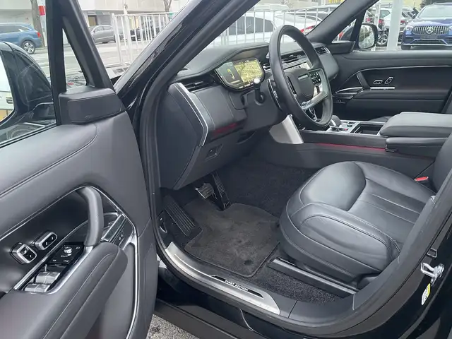 Land Rover Range Rover D350 AWD *FIRST EDITION PACKAGE* Ansicht 10