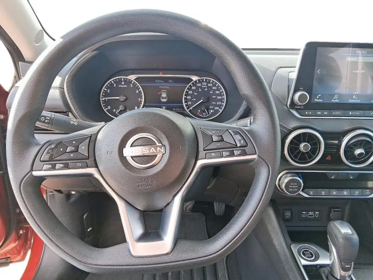 Nissan Sentra снимка Nissan Sentra