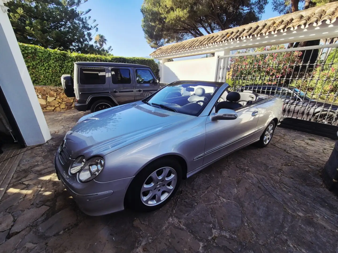 Mercedes-Benz CLK 200 Descapotable Automático de 2 Puertas - 1