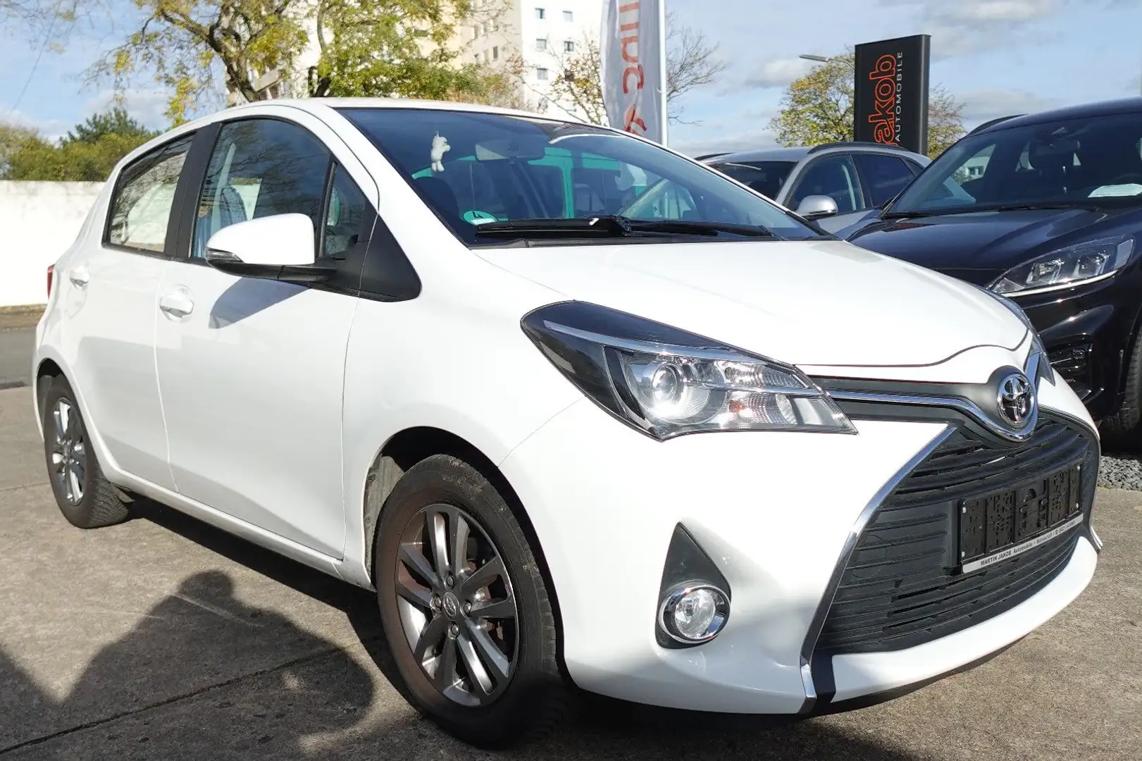 Toyota Yaris Comfort+KAMERA+BC+MFL Blanc - 1