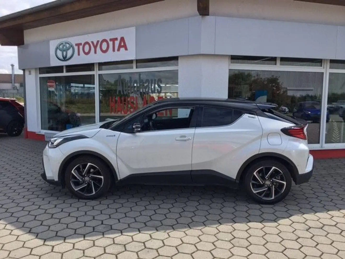 Toyota C-HR Hybrid Style Selection Blanc - 2
