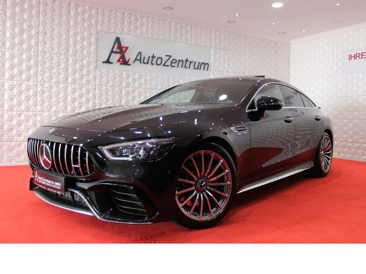 Mercedes-Benz AMG GT 63 Performance 4Matic*4-trg*LED*HUP*PANO Schwarz - 1