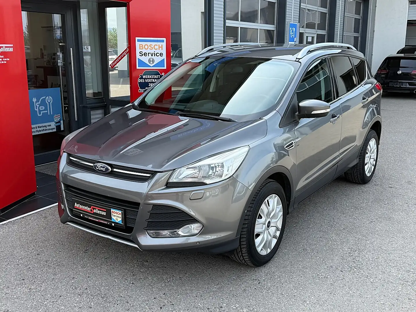 Ford Kuga 1,6l EcoBoost Grau - 2
