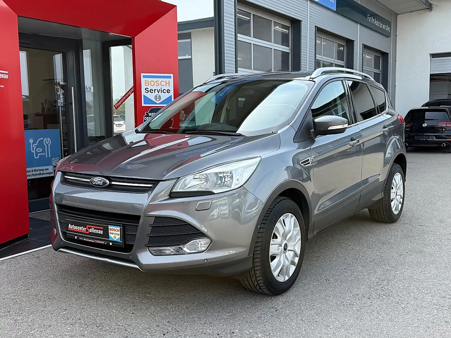 Ford Kuga 1,6l EcoBoost Grau - 1