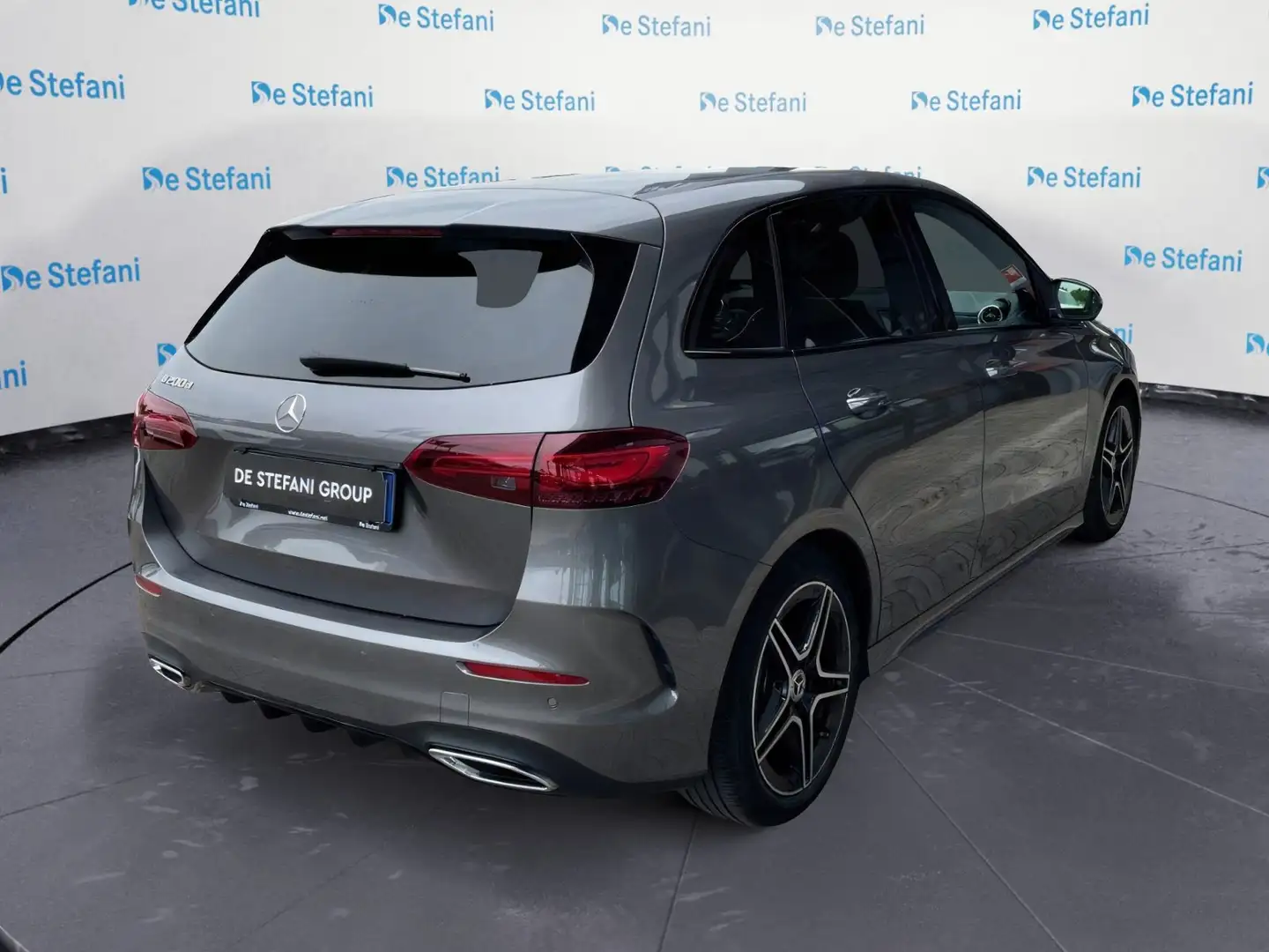 Mercedes-Benz B 200 B 200 d Advanced Plus AMG Line NIGHT-PACK Grigio - 2