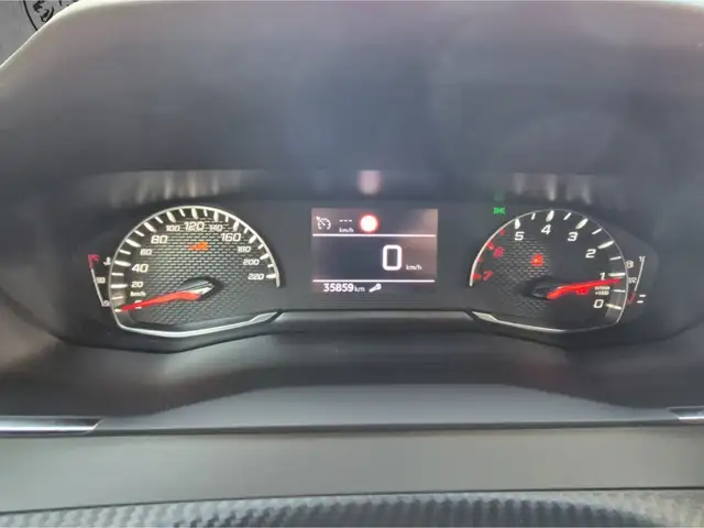 Peugeot 2008 view 15