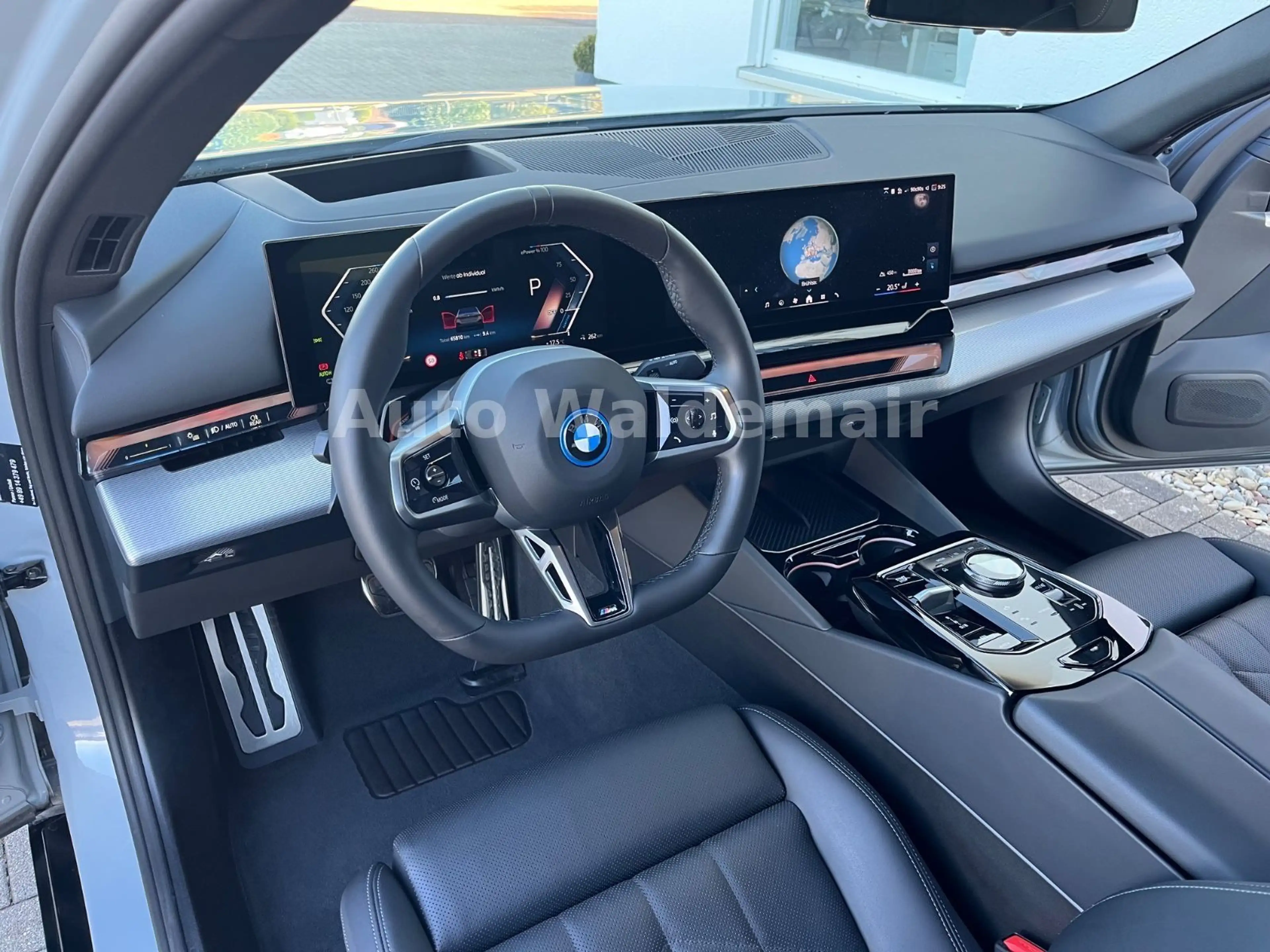 BMW i5 Limo 40 eDrive M Sport pro ACC Parking+ LED — photo 2