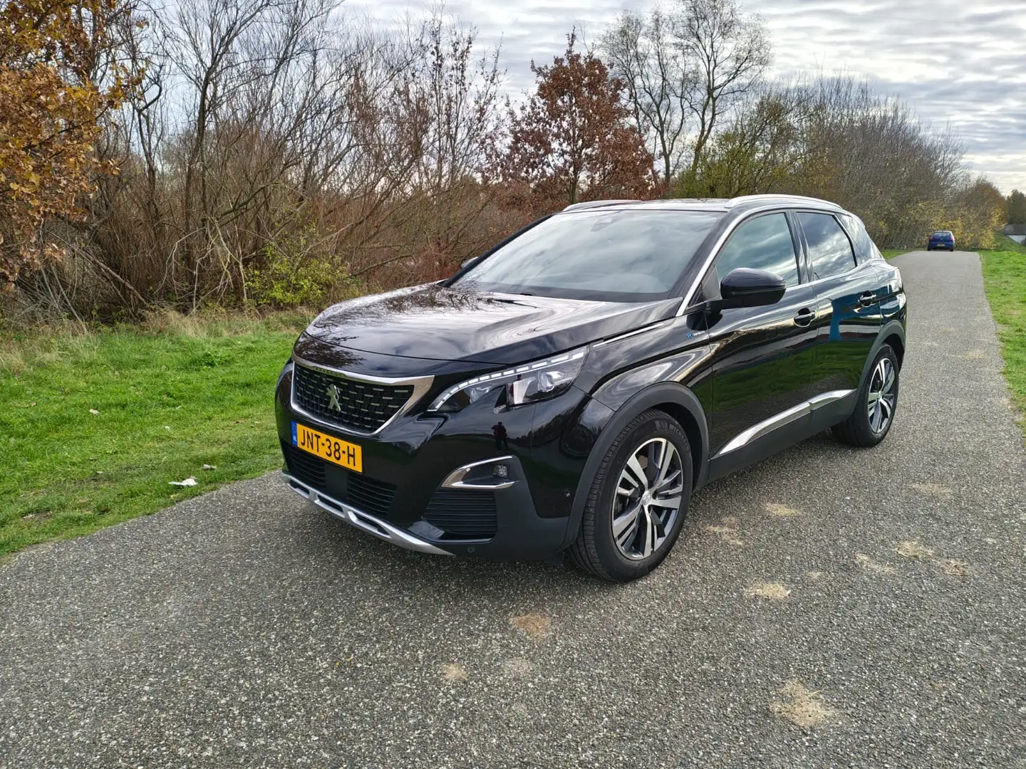 Peugeot 3008 Hybrid4 300 e-EAT8 GT Zwart - 2