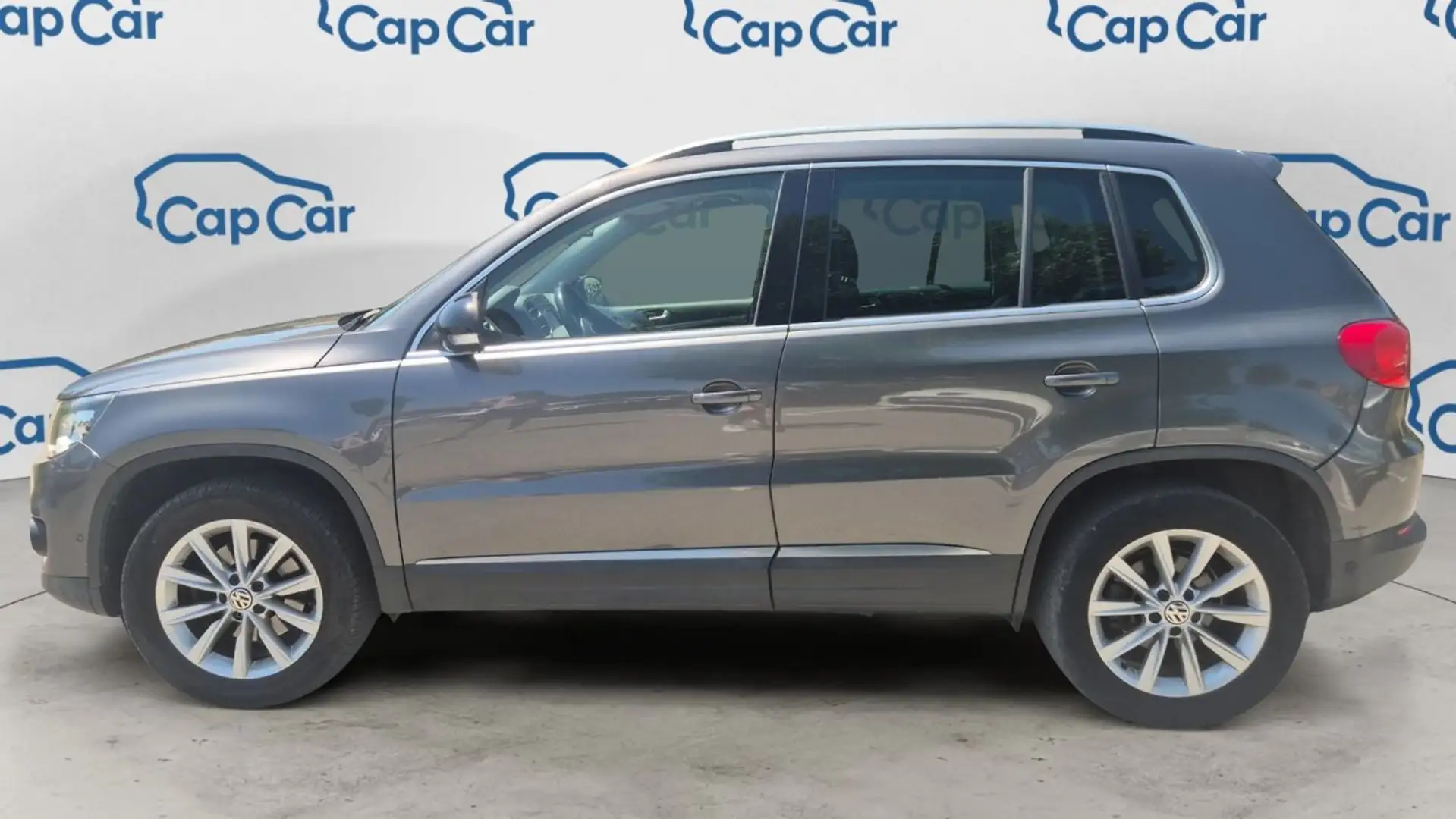 Volkswagen Tiguan 2 TDI 140 DSG7 R-Line - Automatique Toit ouvrant - 2