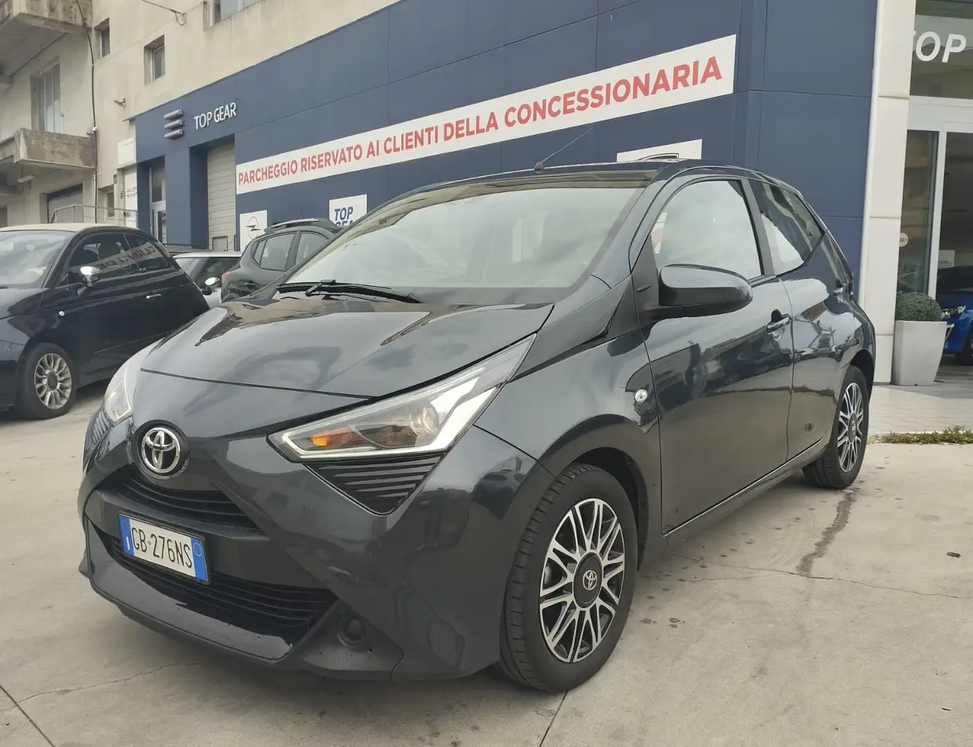 Toyota Aygo Aygo 5p 1.0 x-play 72cv Grau - 1