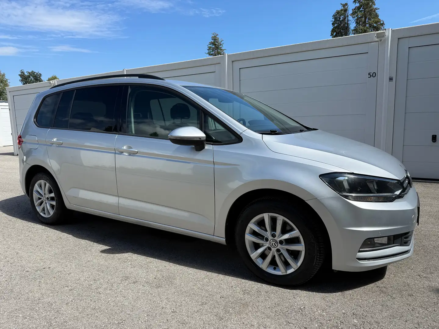 Volkswagen Touran Touran Comfortline 1,6 SCR TDI DSG Comfortline Silber - 1