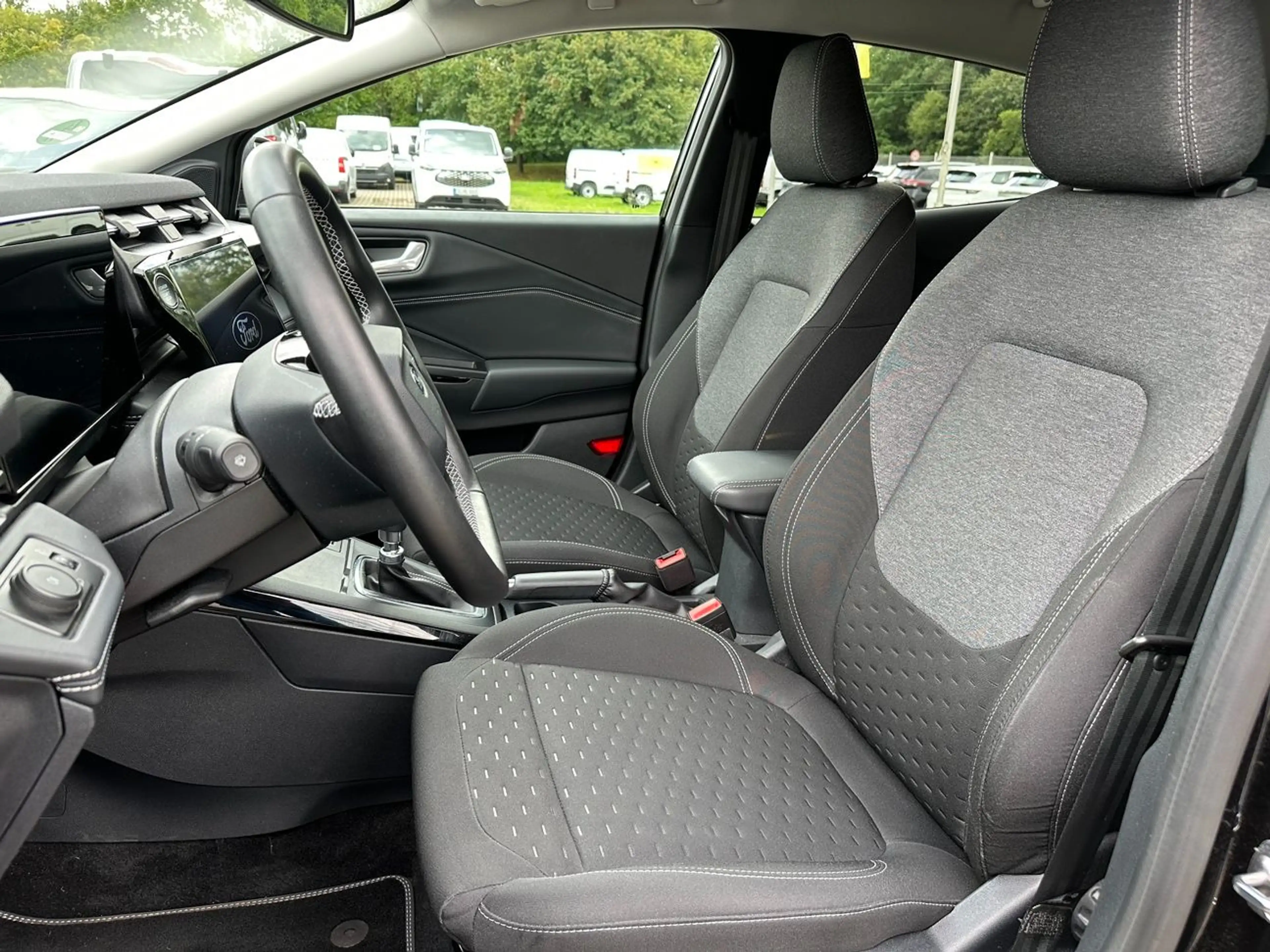 Ford Puma 1.0L Titanium NAVI*LED*SHZ*ACC*CAM* — photo 14