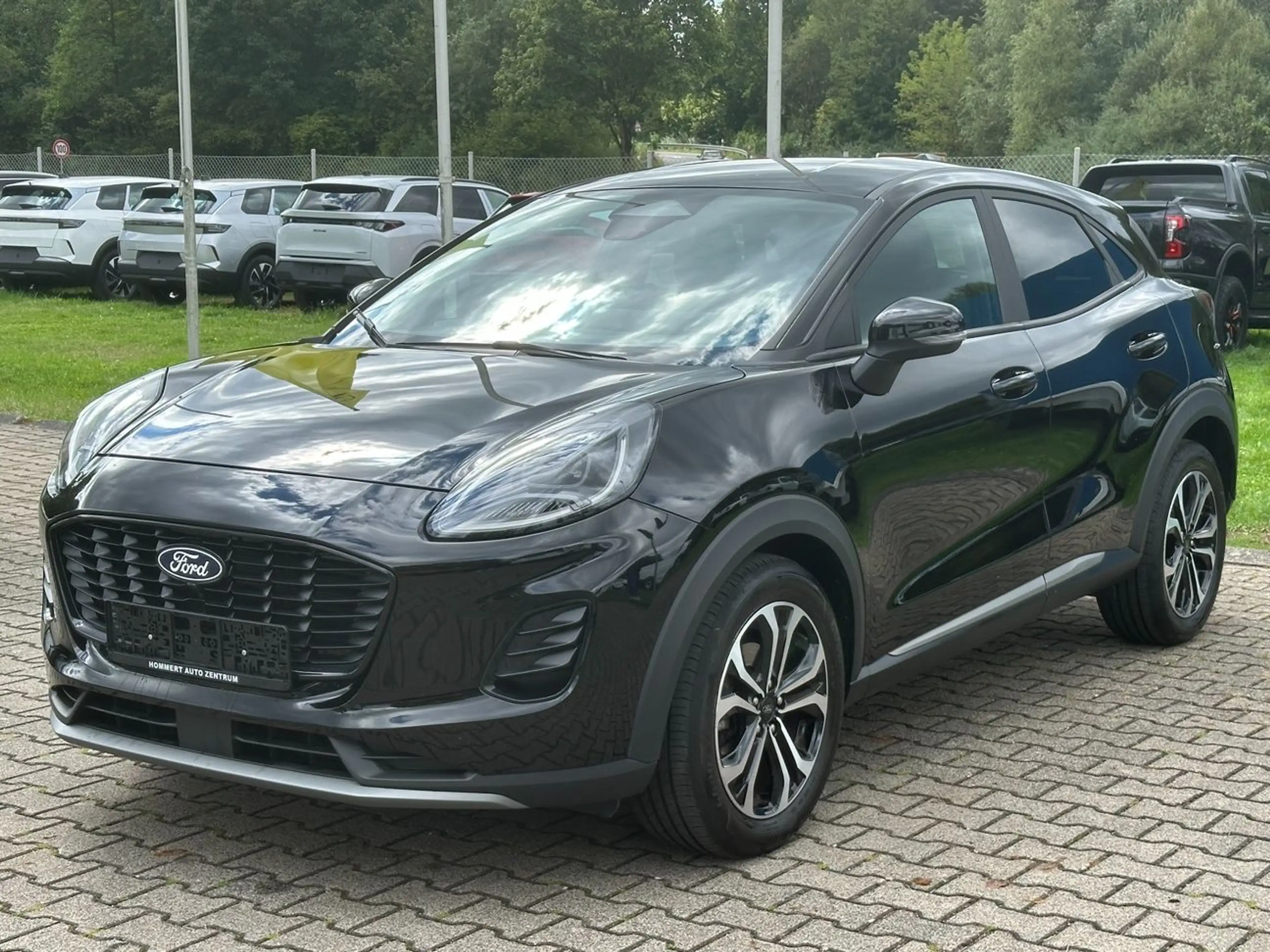 Ford Puma 1.0L Titanium NAVI*LED*SHZ*ACC*CAM* — photo 2
