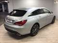 Mercedes-Benz CLA 200 Shooting Brake 200d AMG Line 7G-DCT Plateado - thumbnail 2