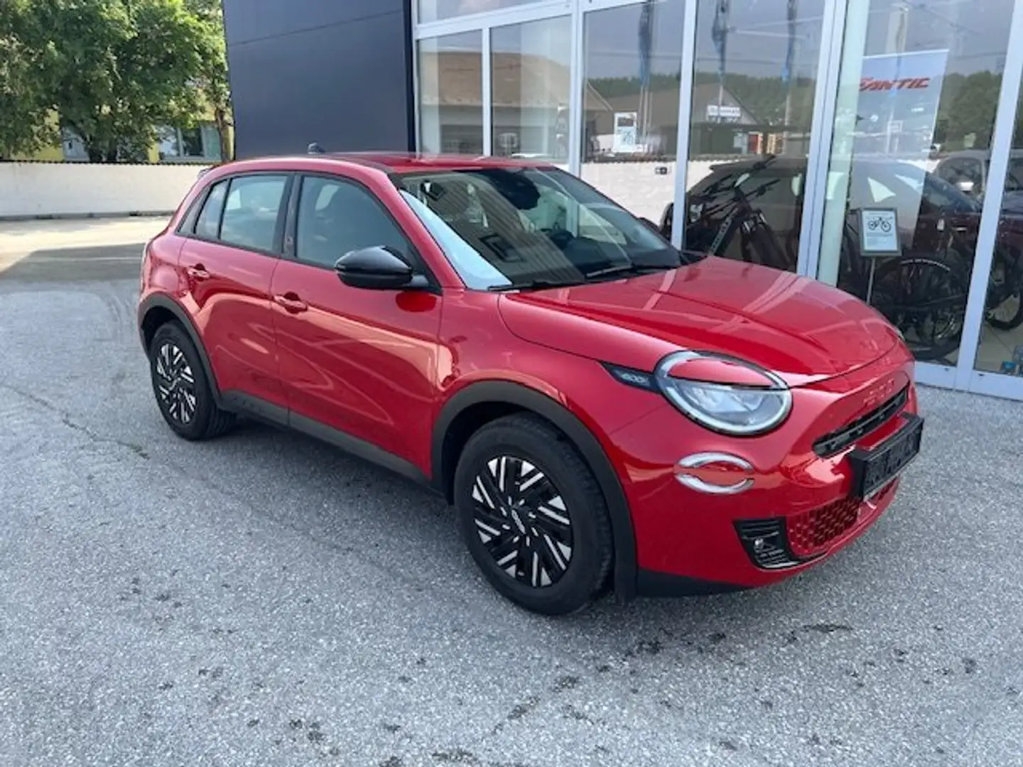 Fiat 600 Elektro (RED) 54 kWh *Tempomat*Klima*18.500km* Rot - 1