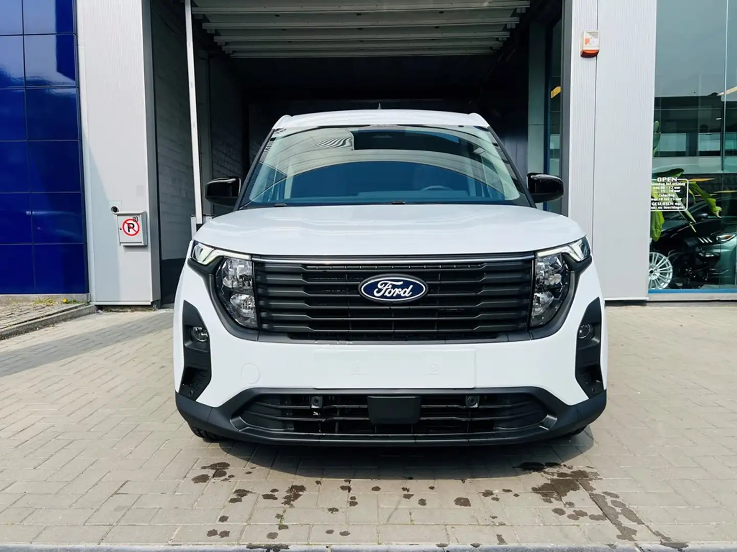 Ford Transit Courier 1.0 EcoBoost / Limited / 19033 + BTW / Winter Pack Blanc - 2