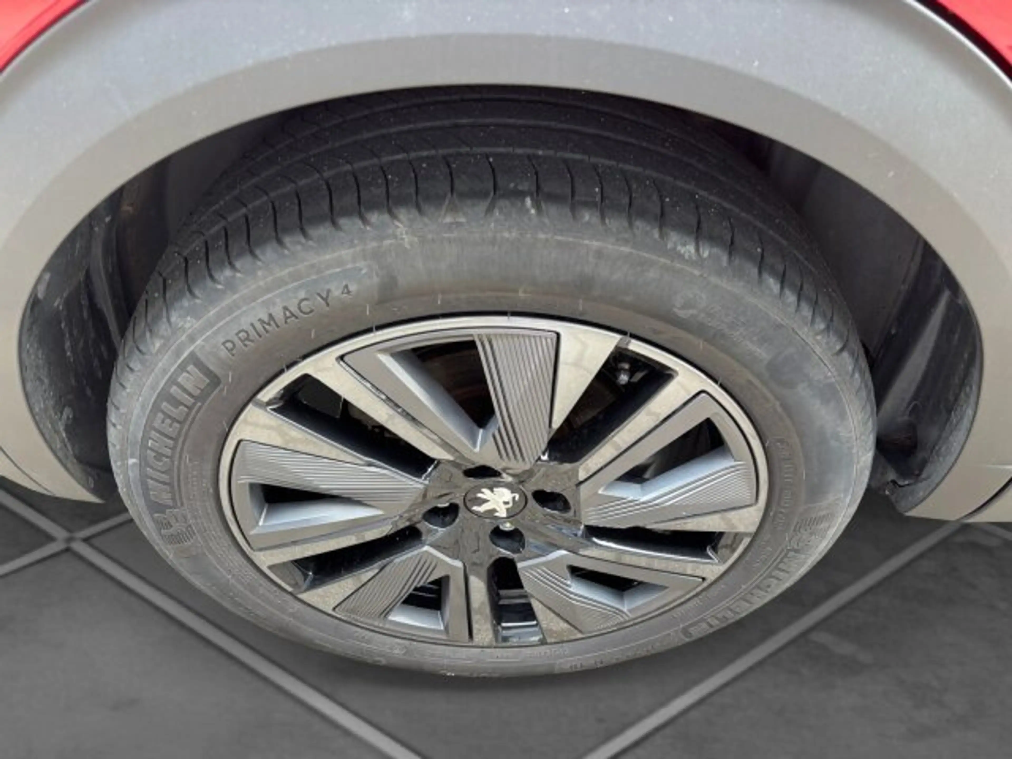 Peugeot e-2008 e-2008 GT Pack 136 +180°Kamera+Pano-Dach+ACC+SHZ — photo 6