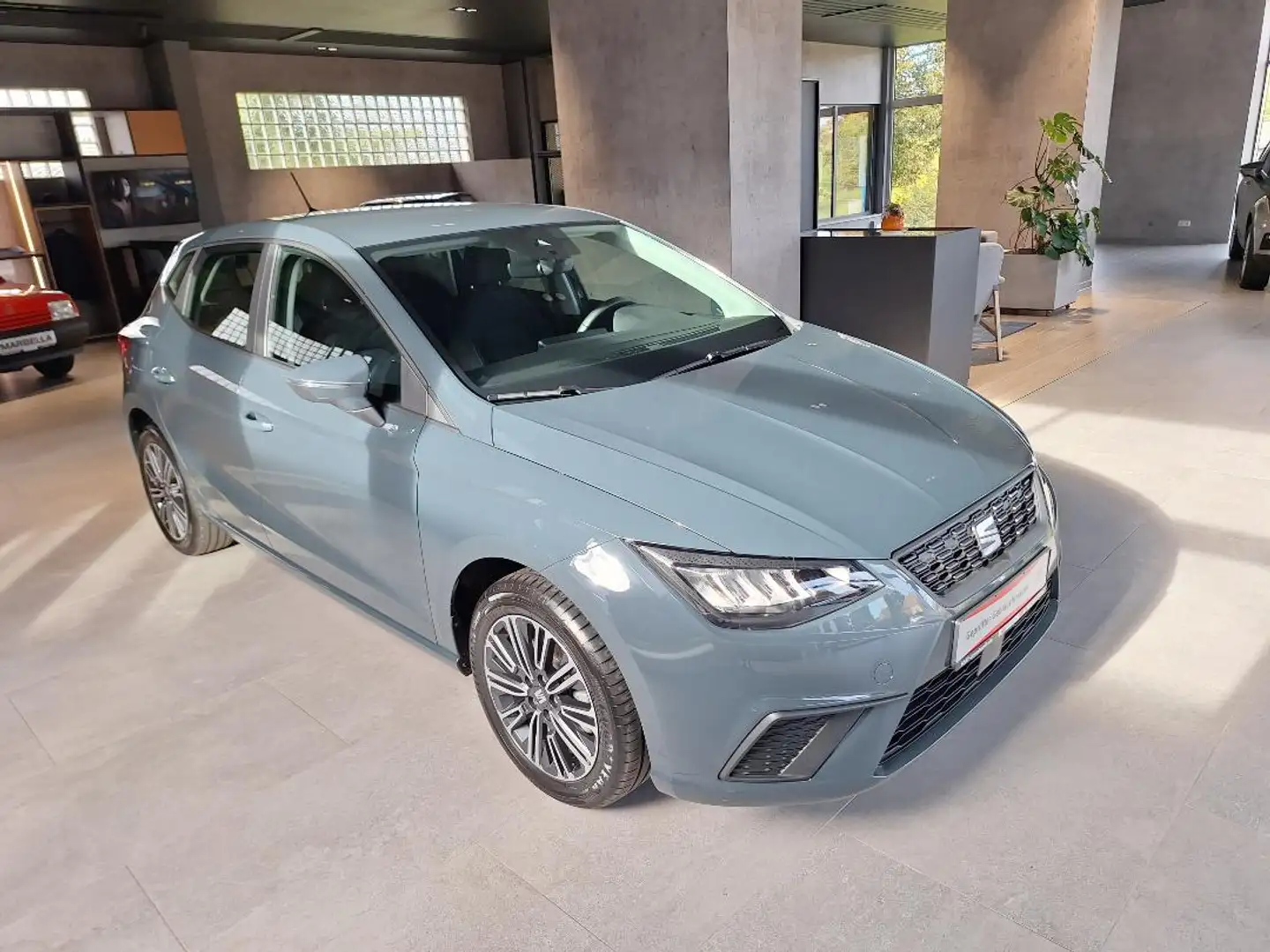 SEAT Ibiza Style Blau - 2