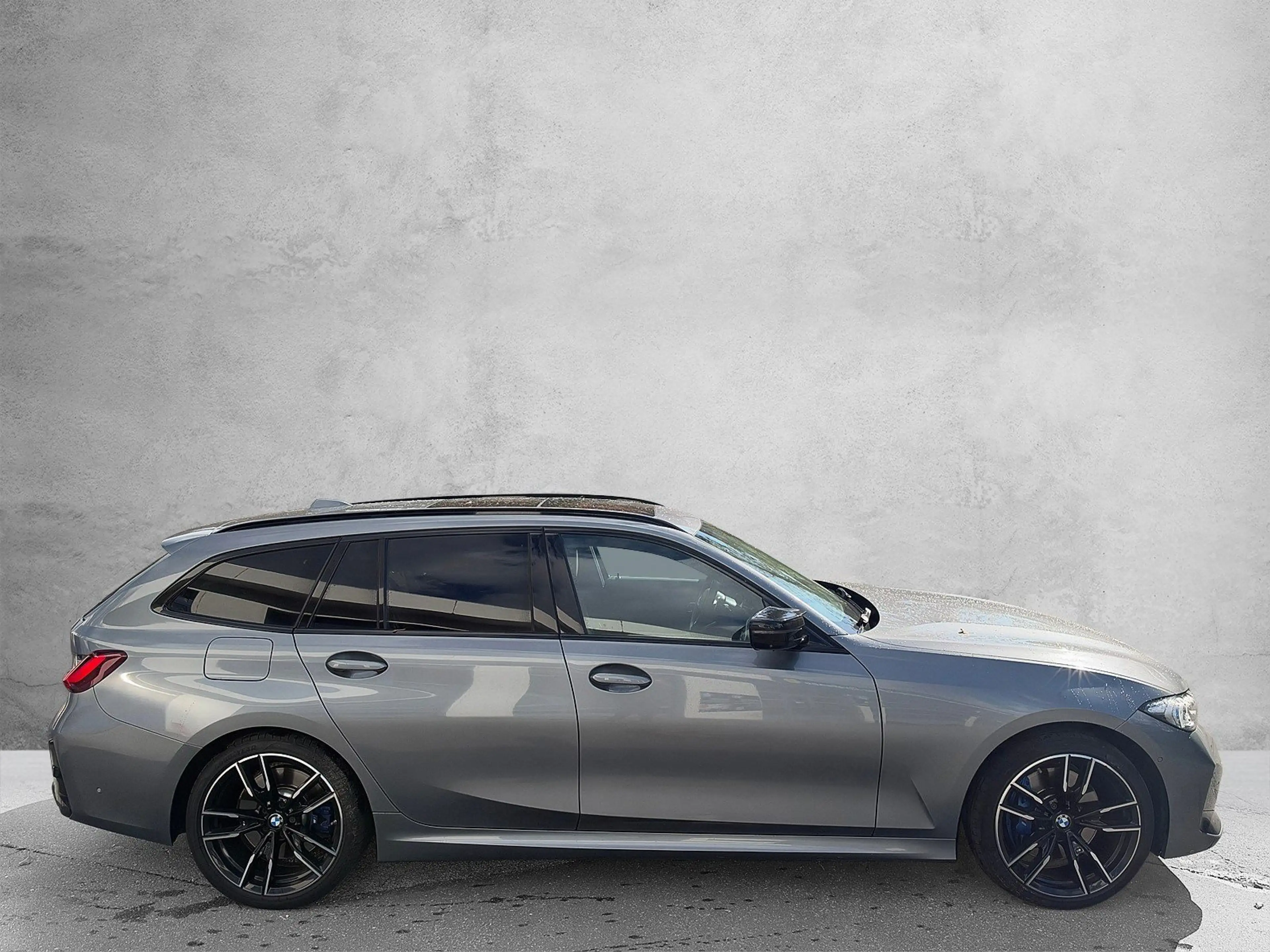 BMW 340 M340d xDrive Touring — photo 4