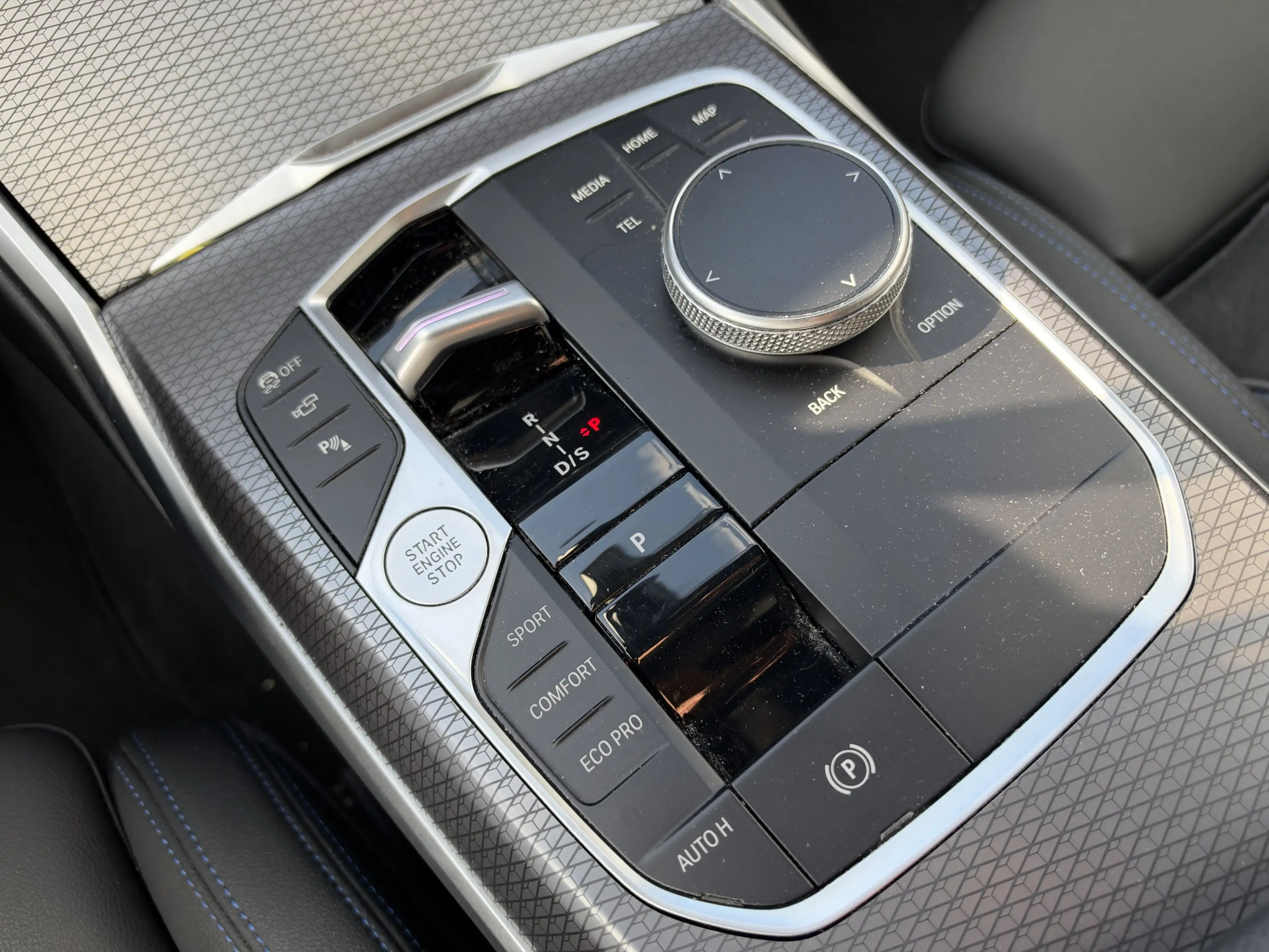 BMW 340 M340d xDrive Touring — photo 7