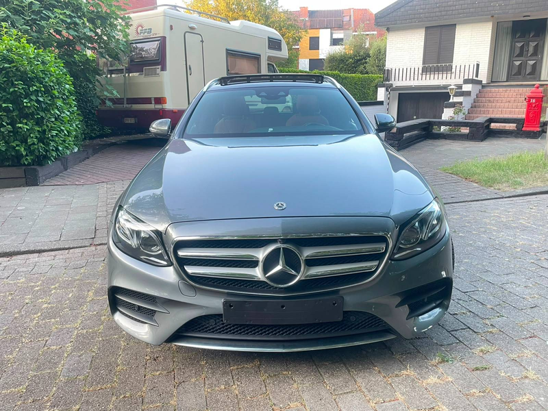 Mercedes-Benz E 250 AMG-PACK Pano*Xenon*HUD*360 C *Verw Z*Lane* Ass*Keyless — photo 3